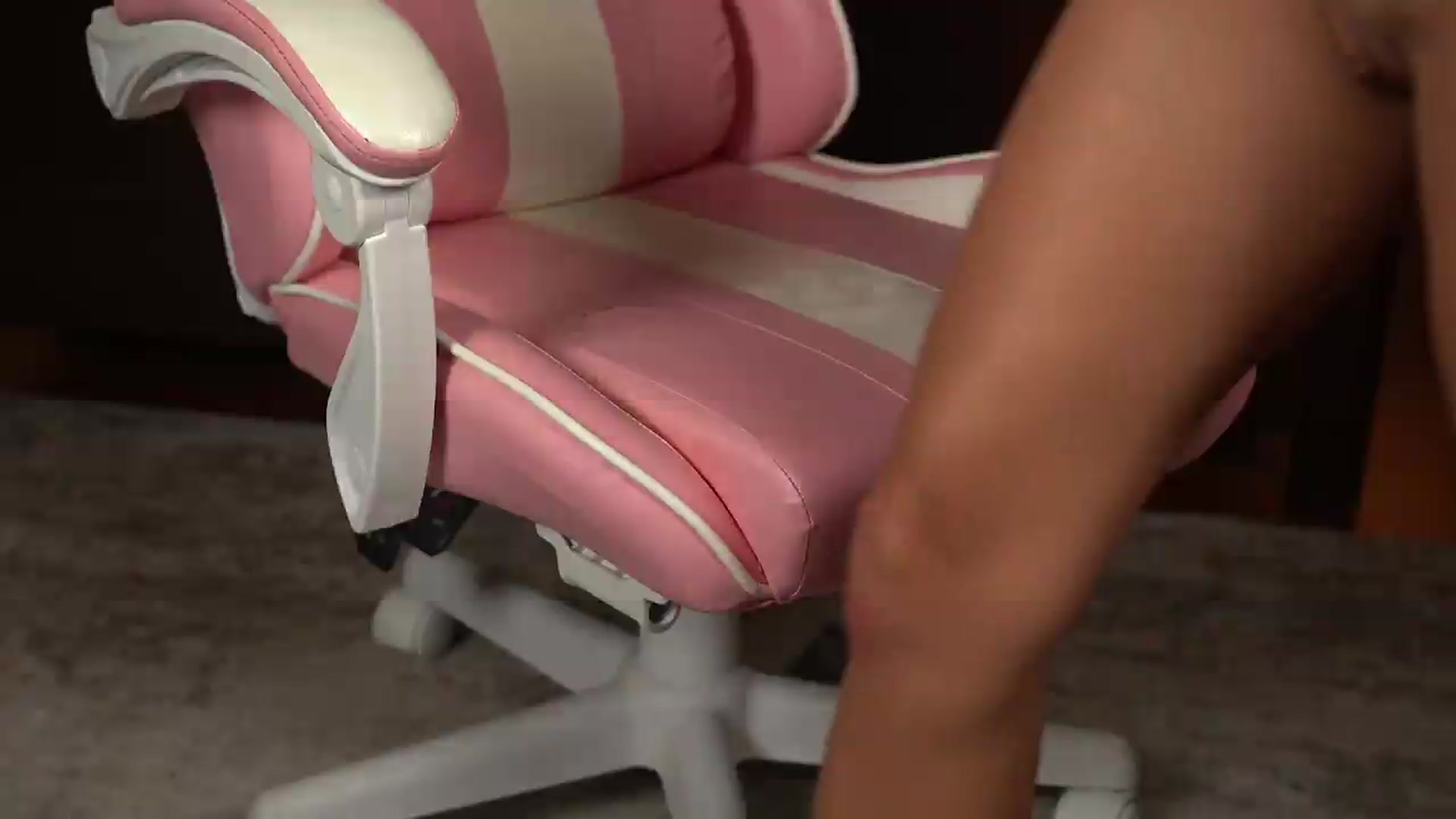 Gallery image thumbnail from KatyeRave's myfreecams stream on, 07/13/2026, 17:05 image 2 of 20