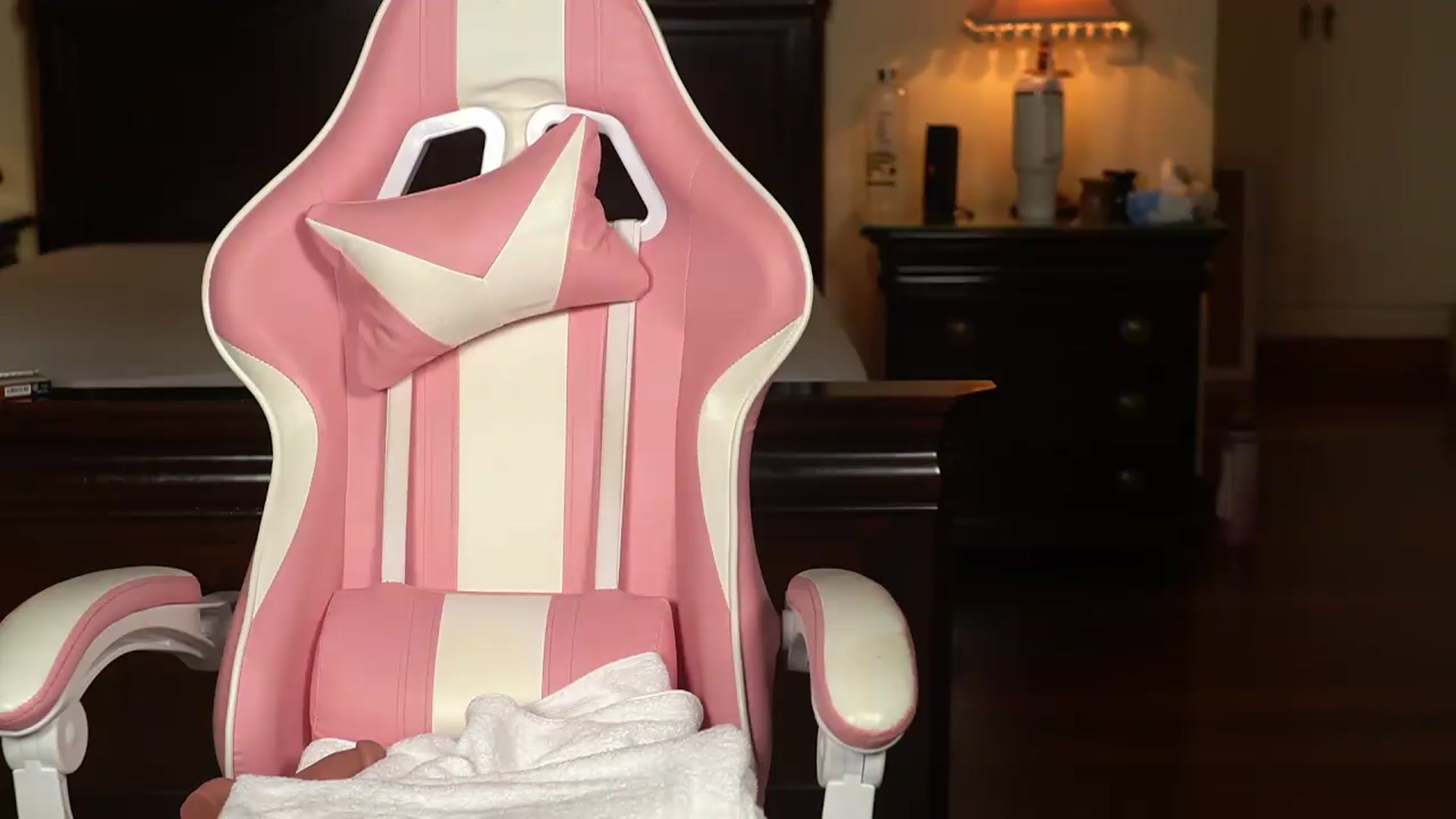 Gallery image thumbnail from KatyeRave's myfreecams stream on, 07/20/2026, 15:58 image 19 of 20