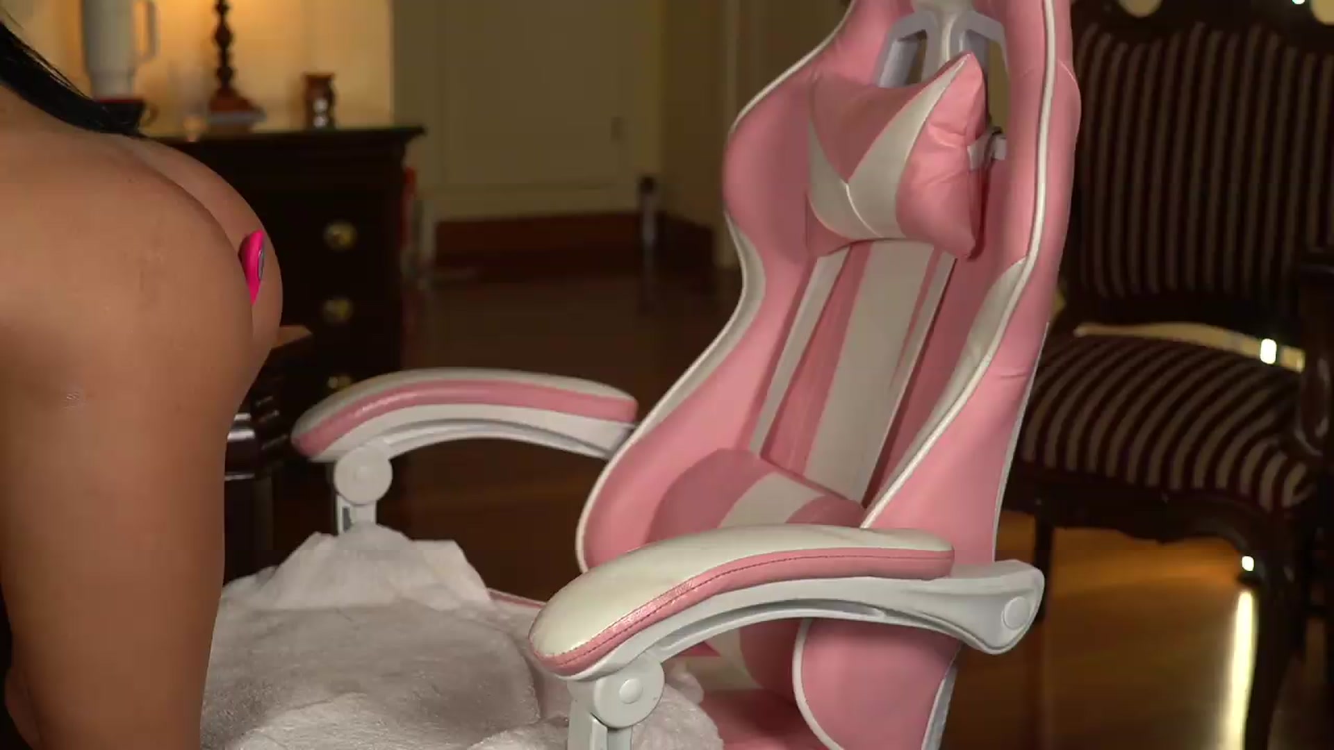 Gallery image thumbnail from KatyeRave's myfreecams stream on, 08/09/2026, 21:00 image 4 of 20