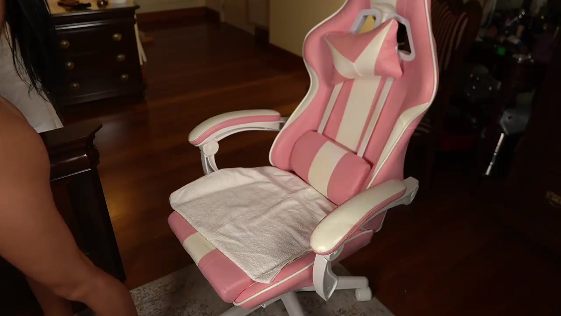 Gallery image thumbnail from KatyeRave's myfreecams stream on, 08/26/2026, 20:27 image 9 of 20