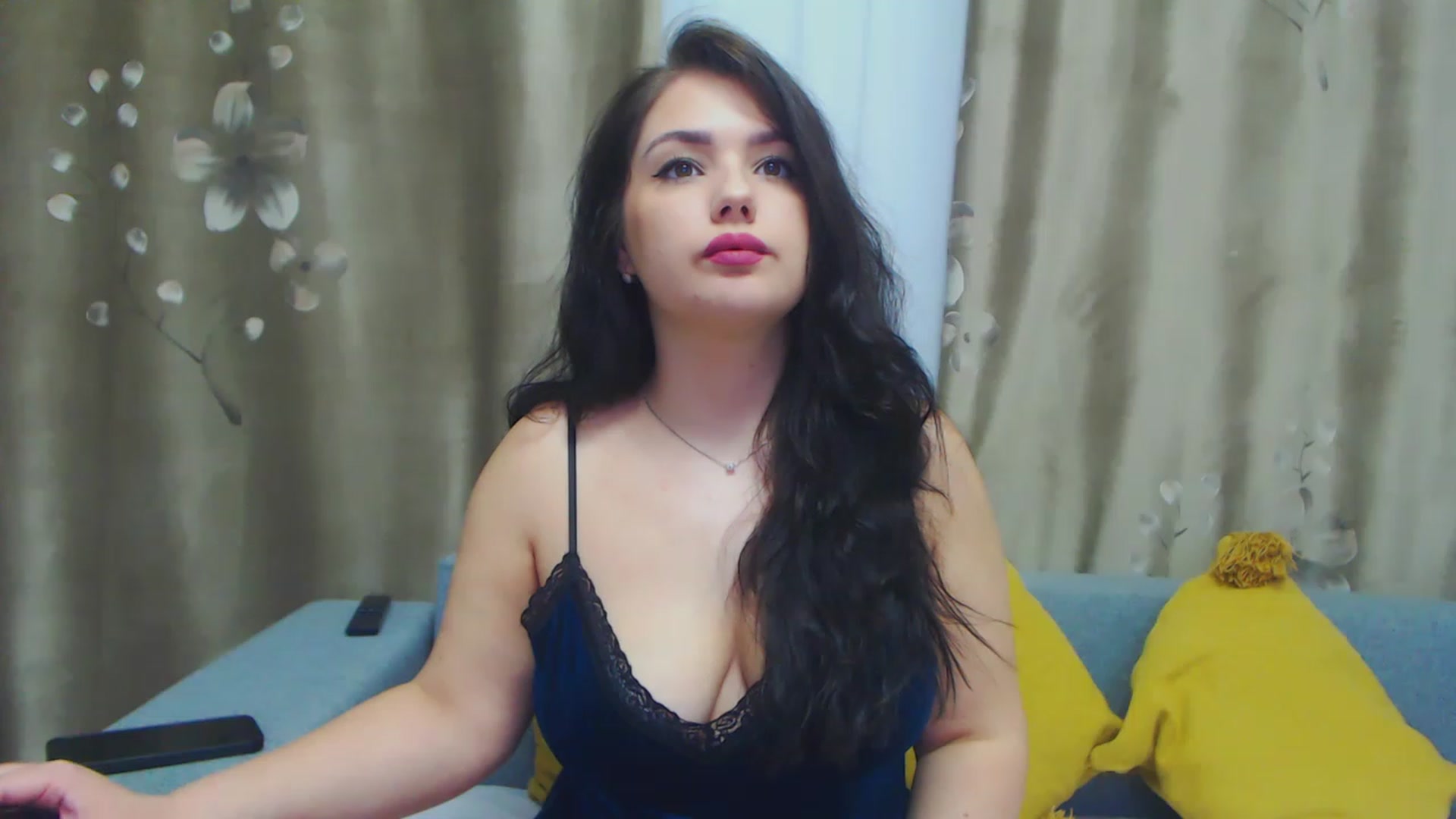 Gallery image thumbnail from KatyxJoy's myfreecams stream on, 04/11/2023, 23:21 image 8 of 20