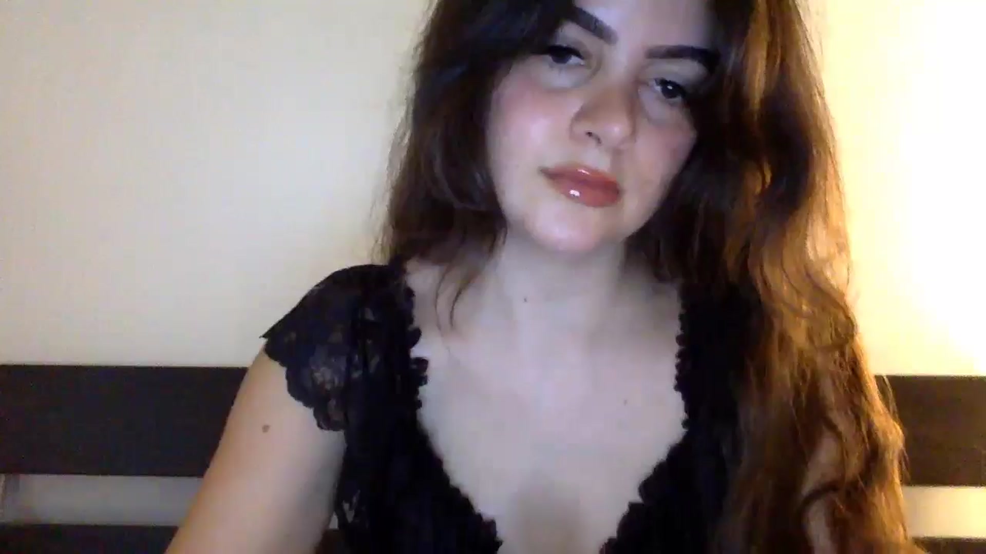 Gallery image thumbnail from Kaviar2's myfreecams stream on, 05/18/2024, 21:01 image 7 of 20