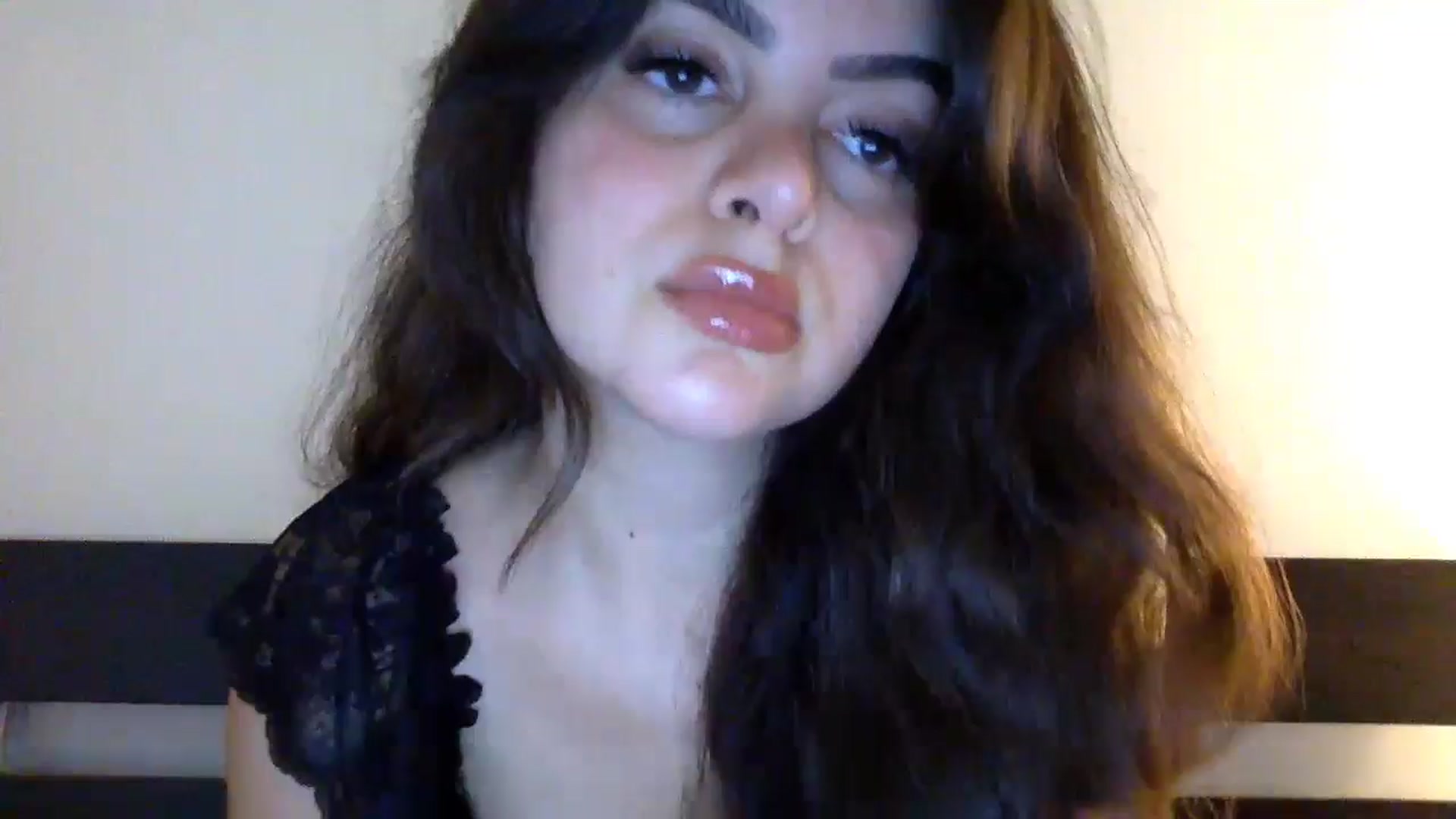 Gallery image thumbnail from Kaviar2's myfreecams stream on, 05/18/2024, 21:01 image 5 of 20