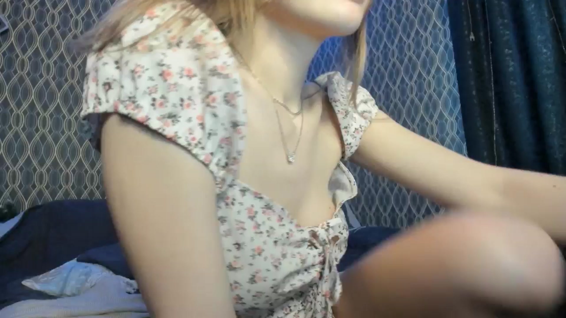Gallery image thumbnail from KawaiiBb's myfreecams stream on, 05/25/2024, 16:51 image 10 of 20