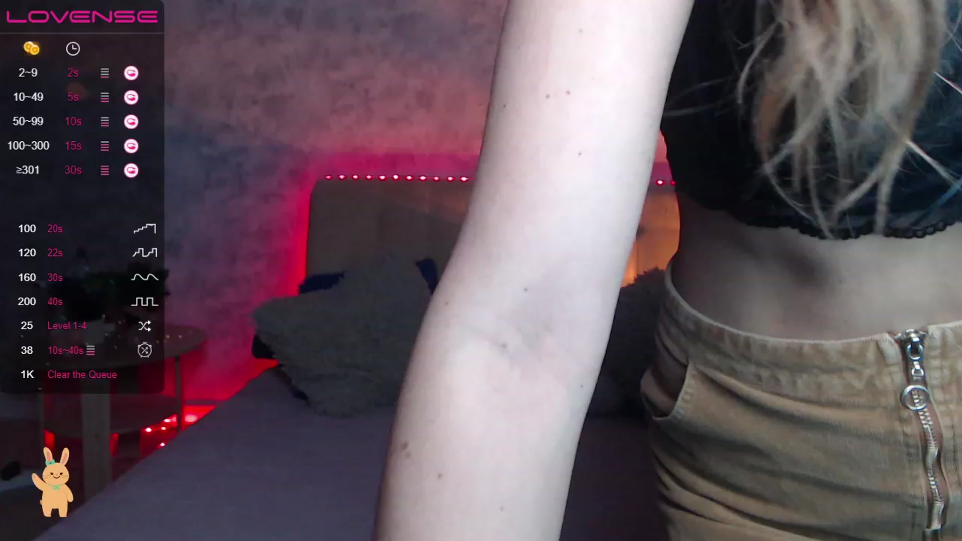 Gallery image thumbnail from Kaya_Davies's myfreecams stream on, 04/13/2023, 14:09 image 12 of 20