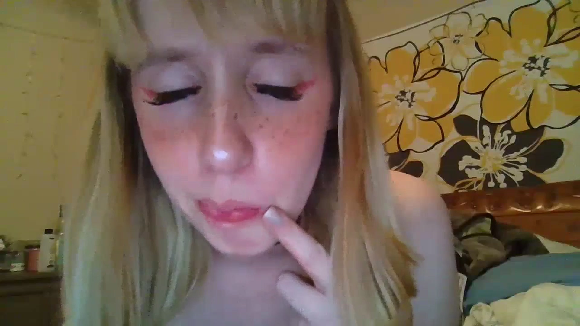 Gallery image thumbnail from KaydCoxxx95's myfreecams stream on, 07/13/2023, 09:15 image 2 of 20