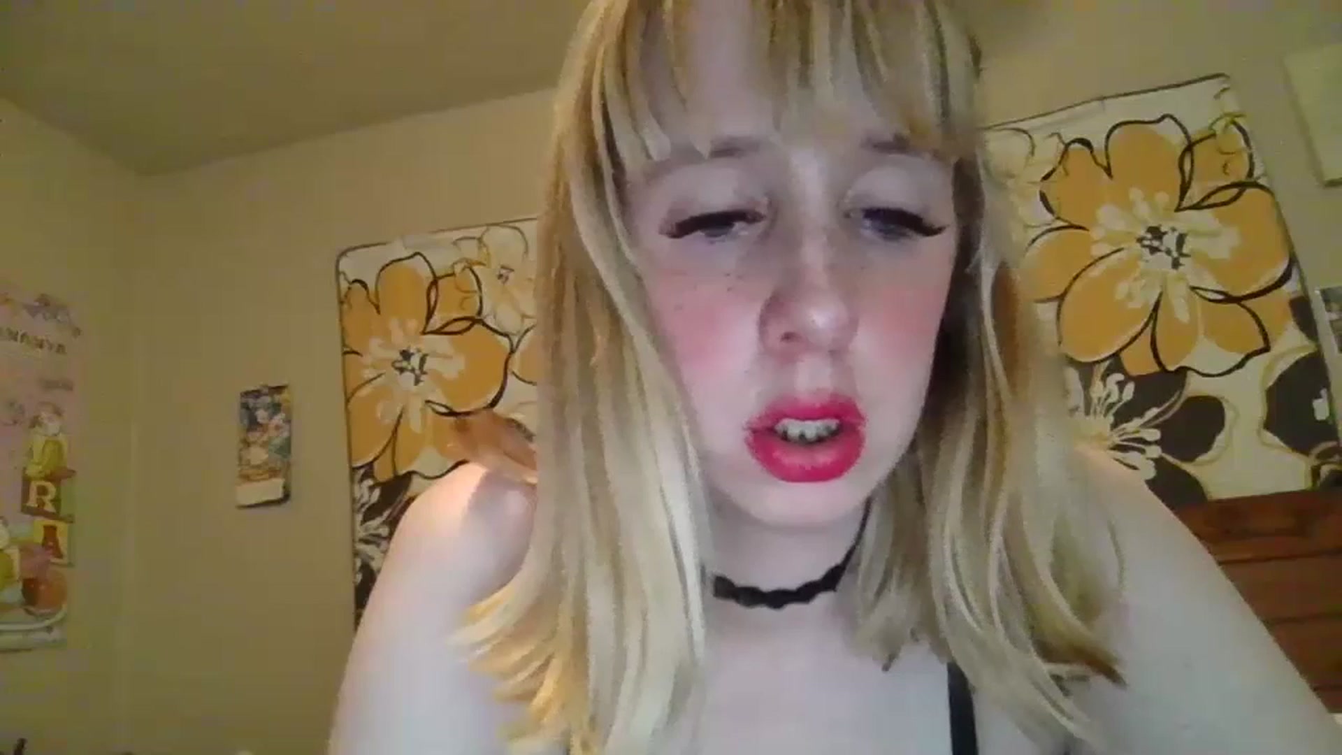 Gallery image thumbnail from KaydCoxxx95's myfreecams stream on, 07/16/2023, 08:41 image 12 of 20
