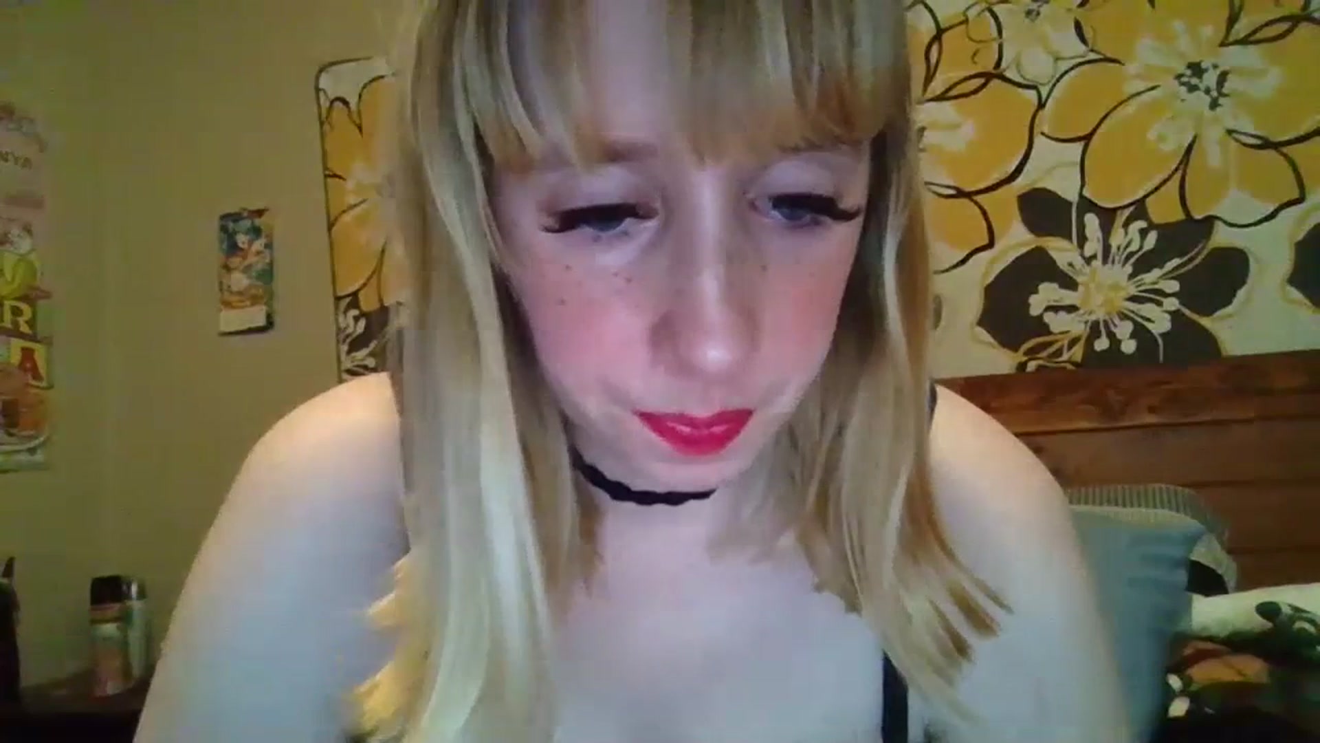 Gallery image thumbnail from KaydCoxxx95's myfreecams stream on, 07/16/2023, 08:41 image 8 of 20