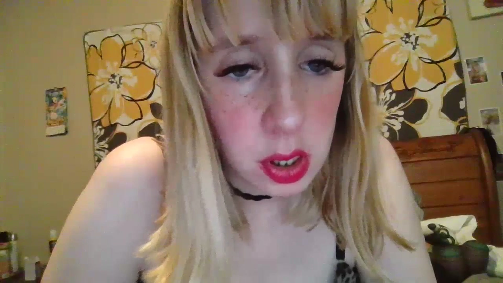 Gallery image thumbnail from KaydCoxxx95's myfreecams stream on, 07/16/2023, 08:41 image 18 of 20