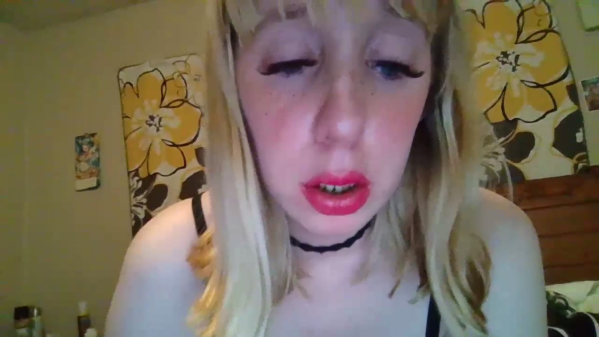 Gallery image thumbnail from KaydCoxxx95's myfreecams stream on, 07/16/2023, 09:40 image 19 of 20