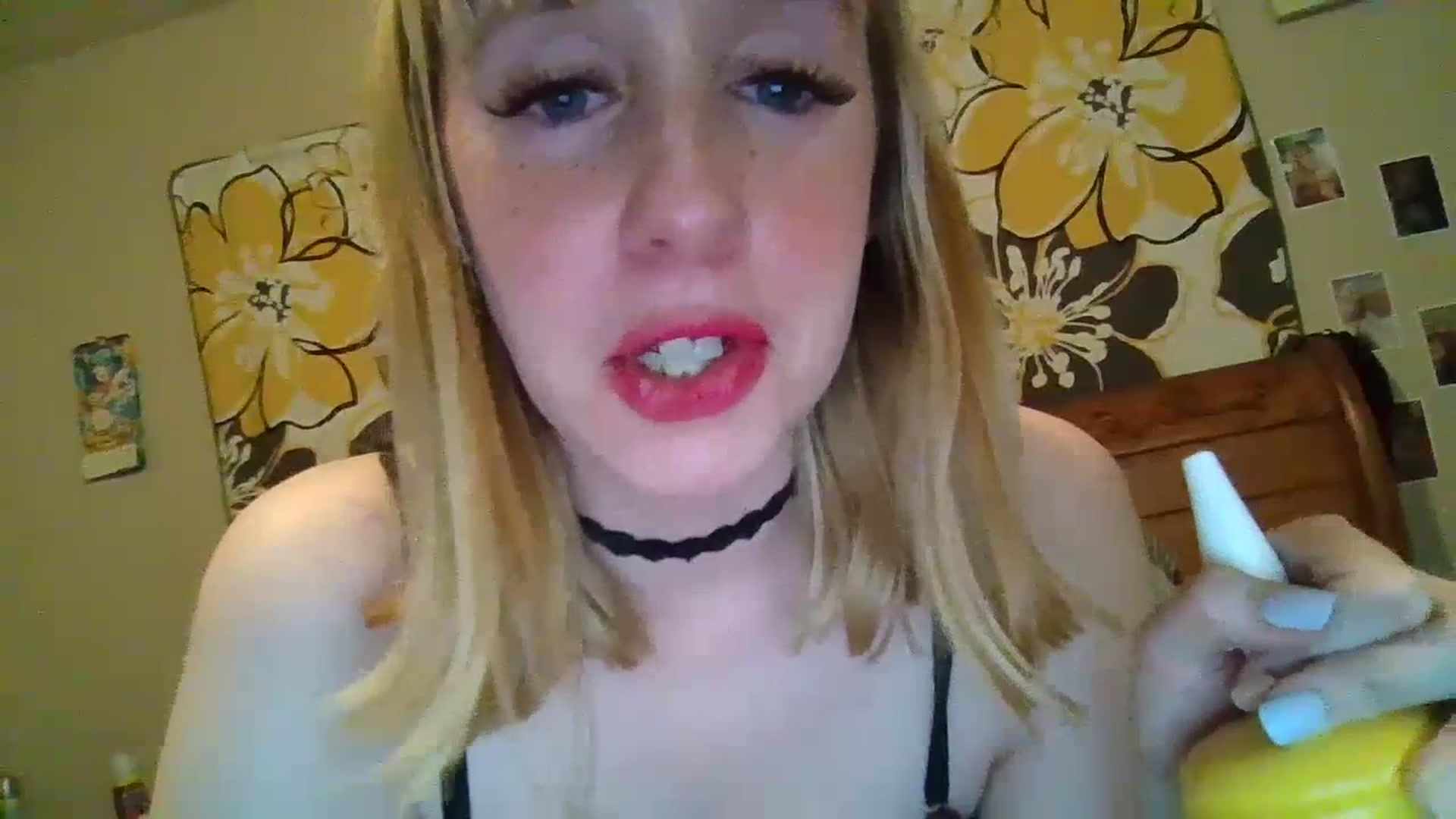 Gallery image thumbnail from KaydCoxxx95's myfreecams stream on, 07/16/2023, 10:26 image 11 of 20