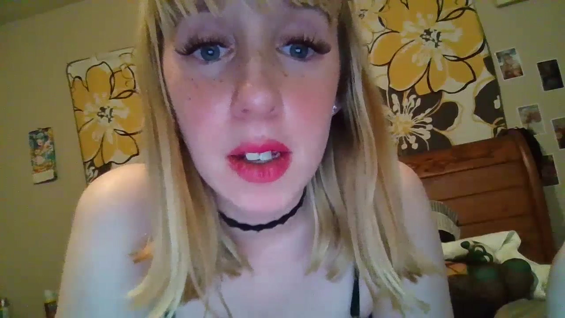 Gallery image thumbnail from KaydCoxxx95's myfreecams stream on, 07/16/2023, 10:26 image 8 of 20