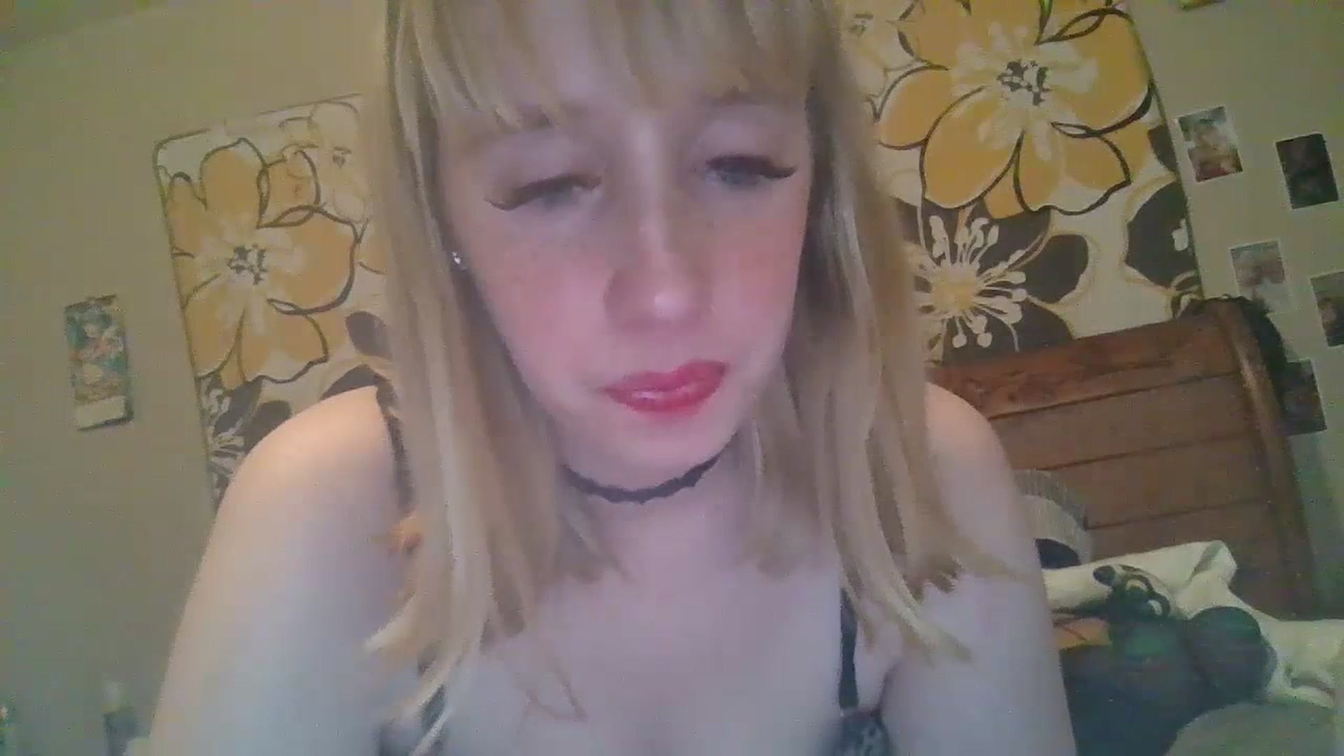 Gallery image thumbnail from KaydCoxxx95's myfreecams stream on, 07/16/2023, 10:26 image 6 of 20