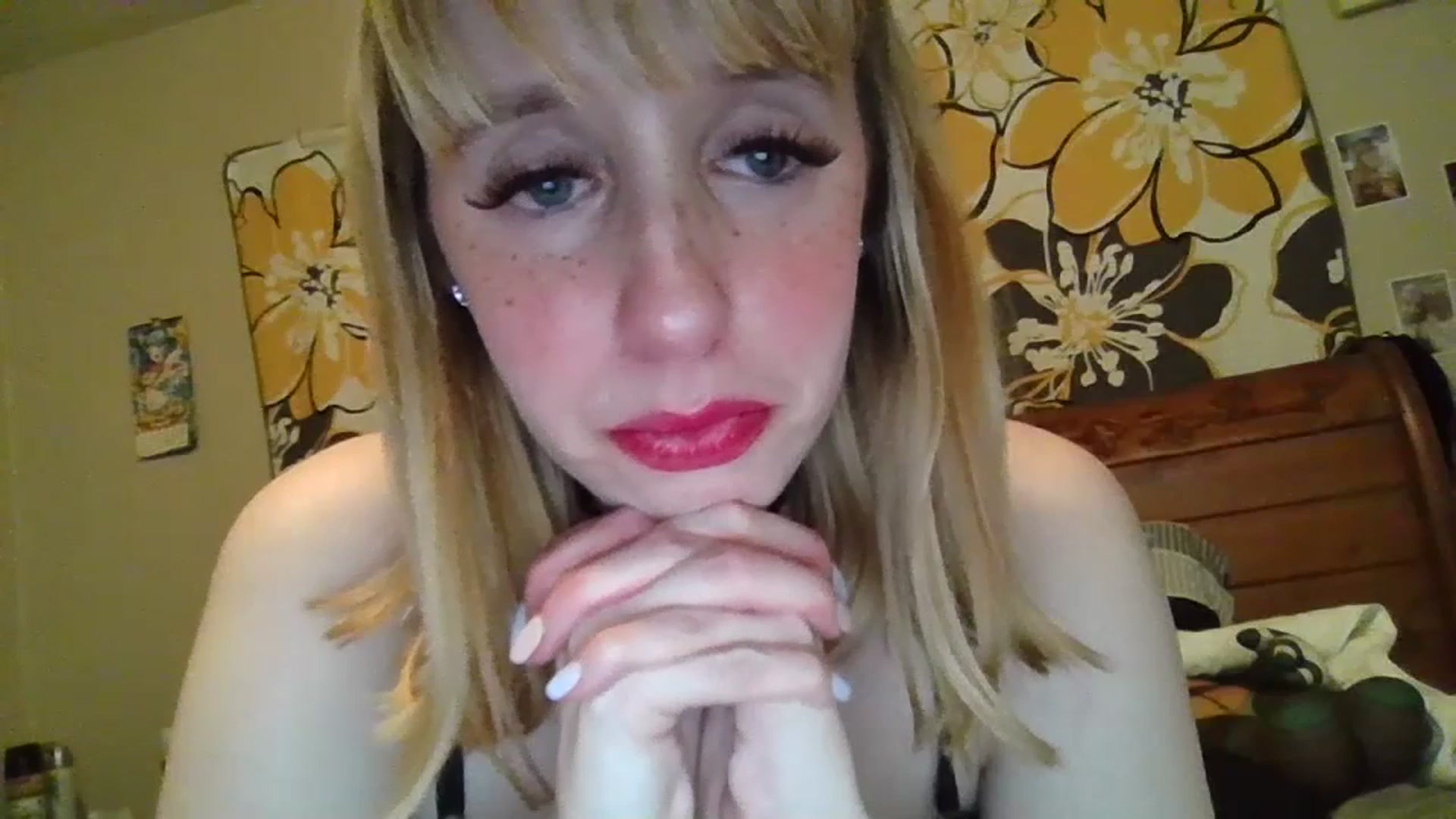 Gallery image thumbnail from KaydCoxxx95's myfreecams stream on, 07/16/2023, 10:26 image 4 of 20