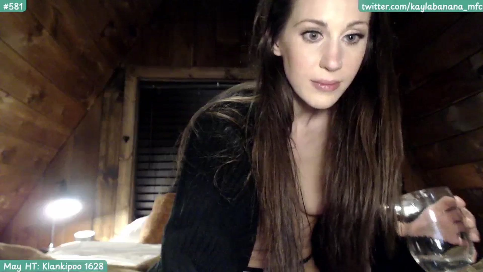 Gallery image thumbnail from KaylaBanana's myfreecams stream on, 05/20/2024, 07:33 image 16 of 20