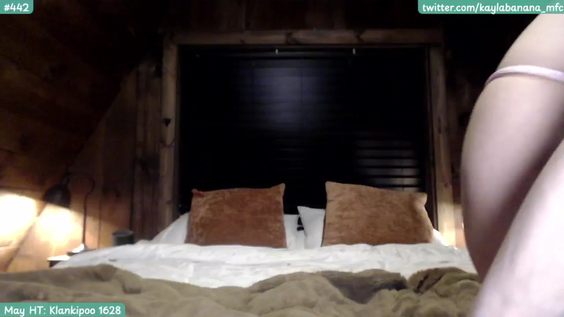 Gallery image thumbnail from KaylaBanana's myfreecams stream on, 05/21/2024, 07:31 image 7 of 20