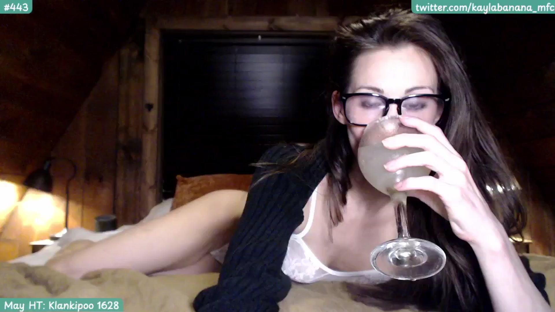 Gallery image thumbnail from KaylaBanana's myfreecams stream on, 05/21/2024, 08:03 image 2 of 20