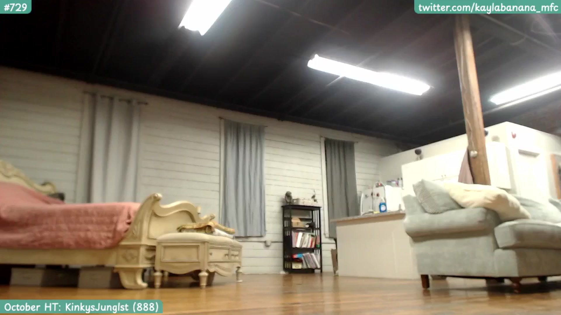 Gallery image thumbnail from KaylaBanana's myfreecams stream on, 11/20/2024, 08:54 image 8 of 20