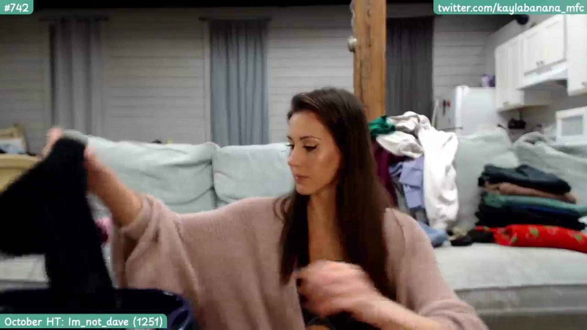 Gallery image thumbnail from KaylaBanana's myfreecams stream on, 11/27/2024, 06:38 image 15 of 20