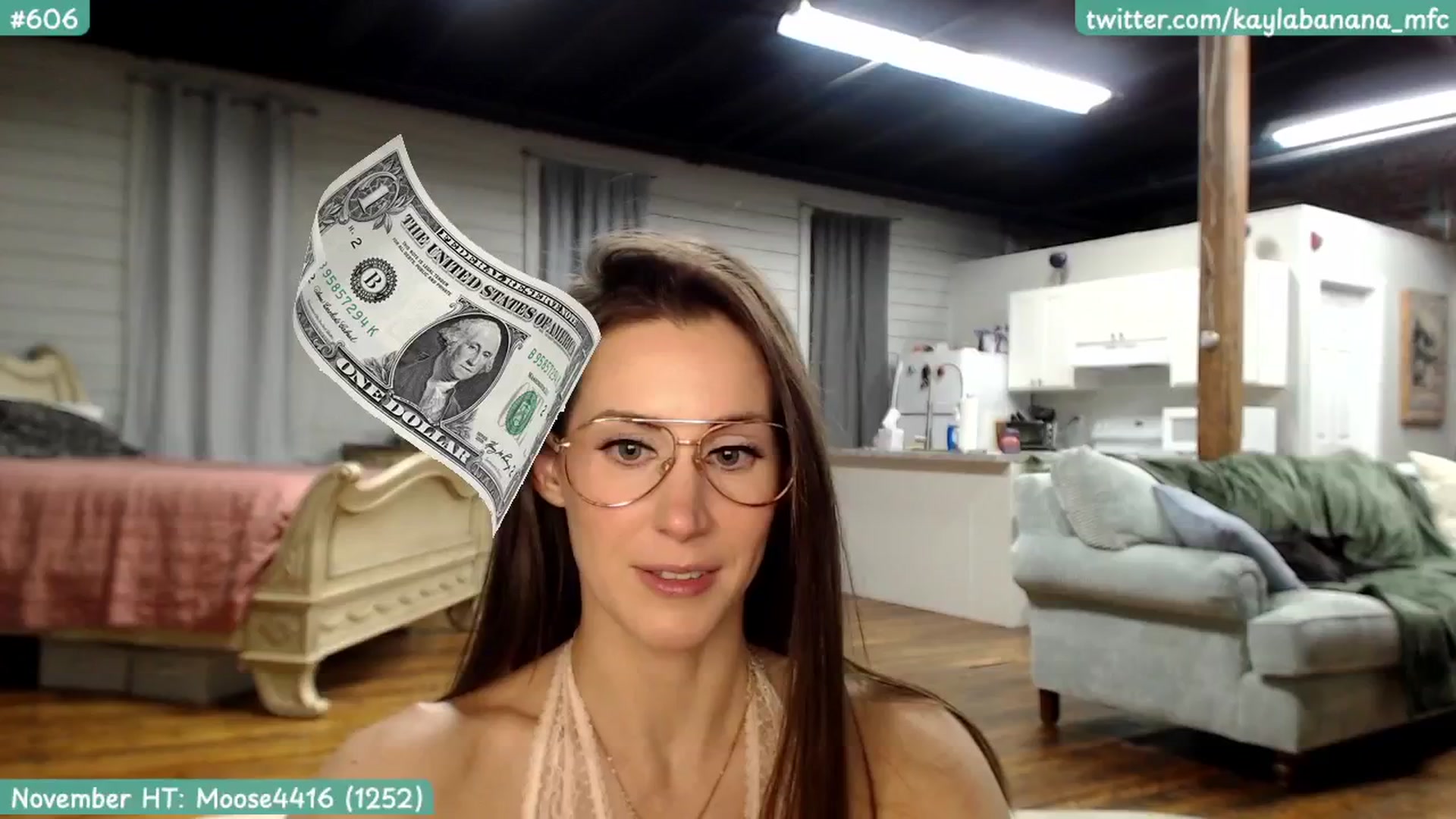 Gallery image thumbnail from KaylaBanana's myfreecams stream on, 11/29/2024, 06:48 image 19 of 20