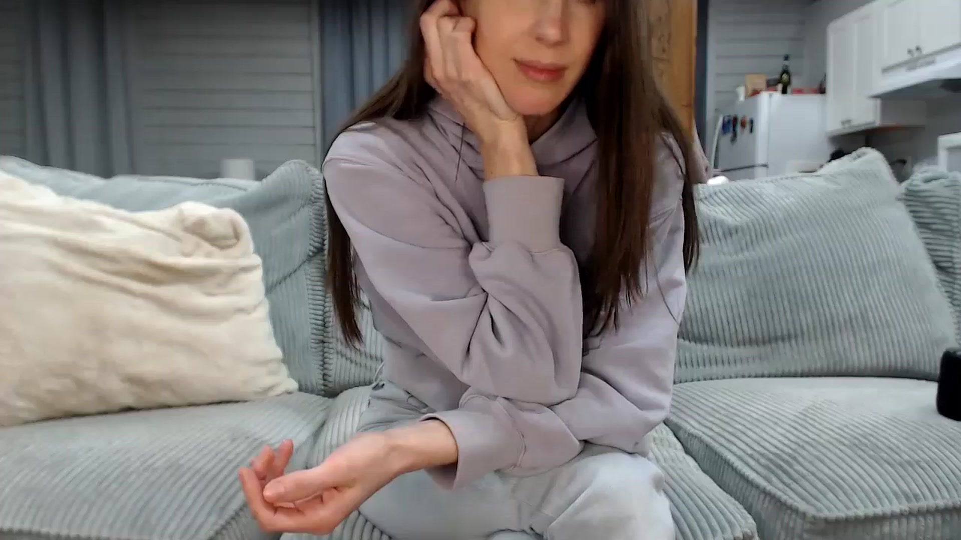 Gallery image thumbnail from KaylaBanana's myfreecams stream on, 02/02/2025, 07:03 image 17 of 20