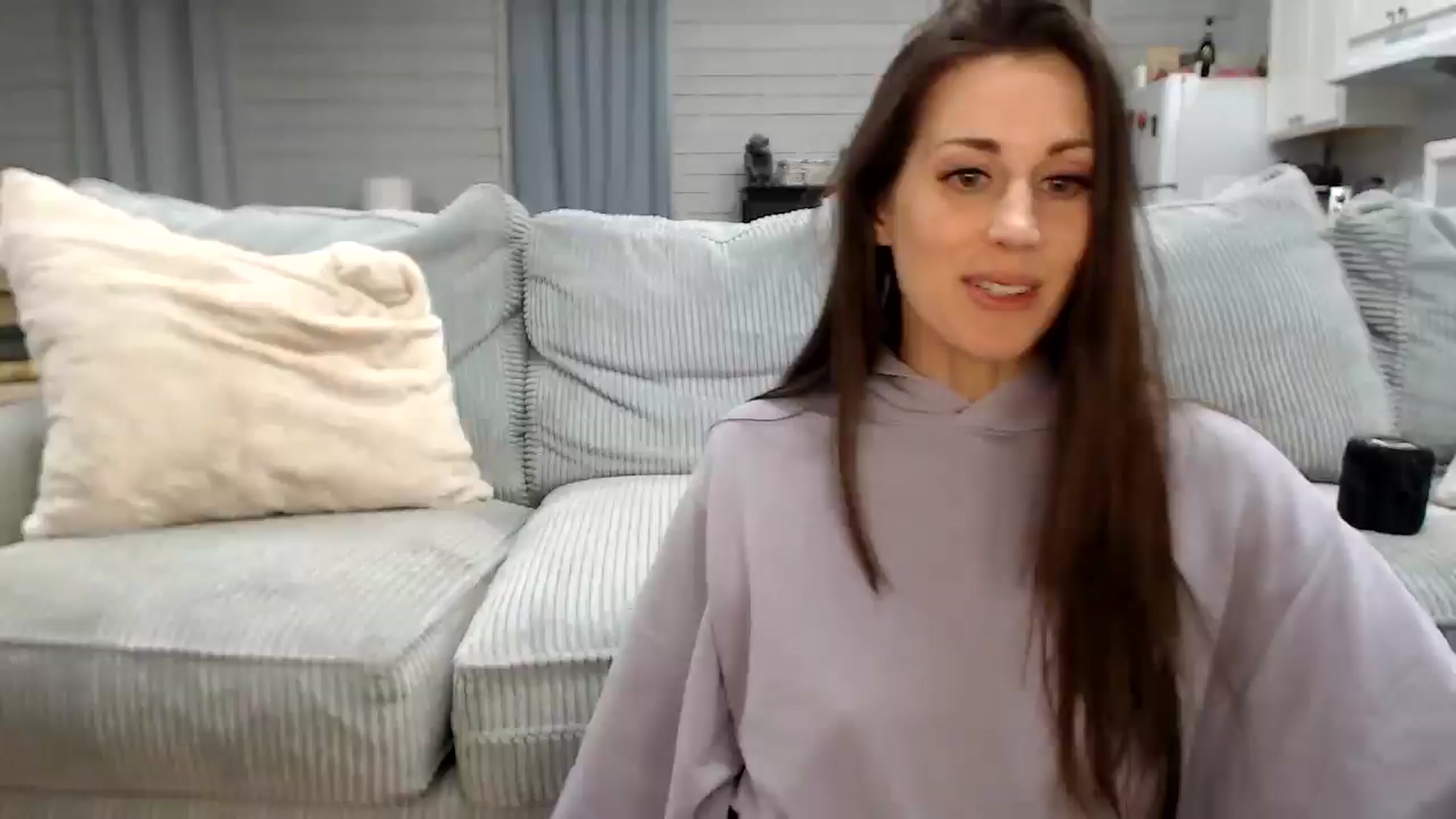 Gallery image thumbnail from KaylaBanana's myfreecams stream on, 02/02/2025, 07:03 image 1 of 20