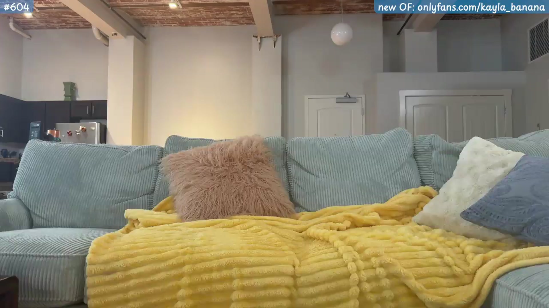 Gallery image thumbnail from KaylaBanana's myfreecams stream on, 09/15/2026, 05:48 image 9 of 20