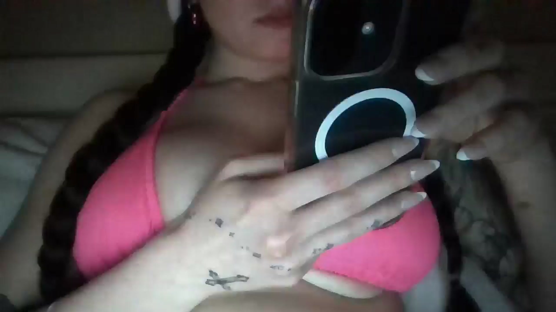 Gallery image thumbnail from KaylaKisses's myfreecams stream on, 02/16/2025, 08:29 image 4 of 20