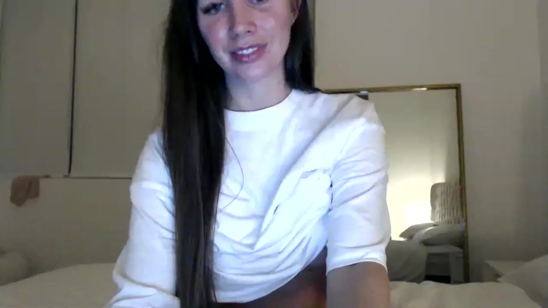 Gallery image thumbnail from Kayla_x's myfreecams stream on, 04/24/2023, 19:39 image 6 of 20