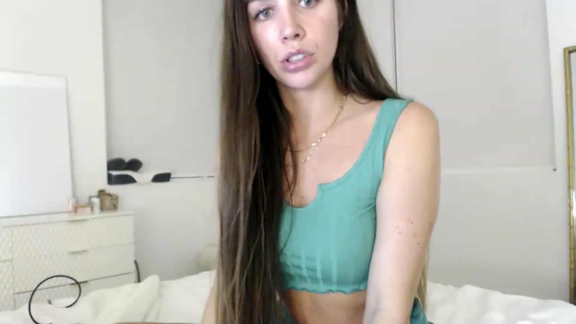 Gallery image thumbnail from Kayla_x's myfreecams stream on, 05/03/2023, 16:54 image 6 of 20