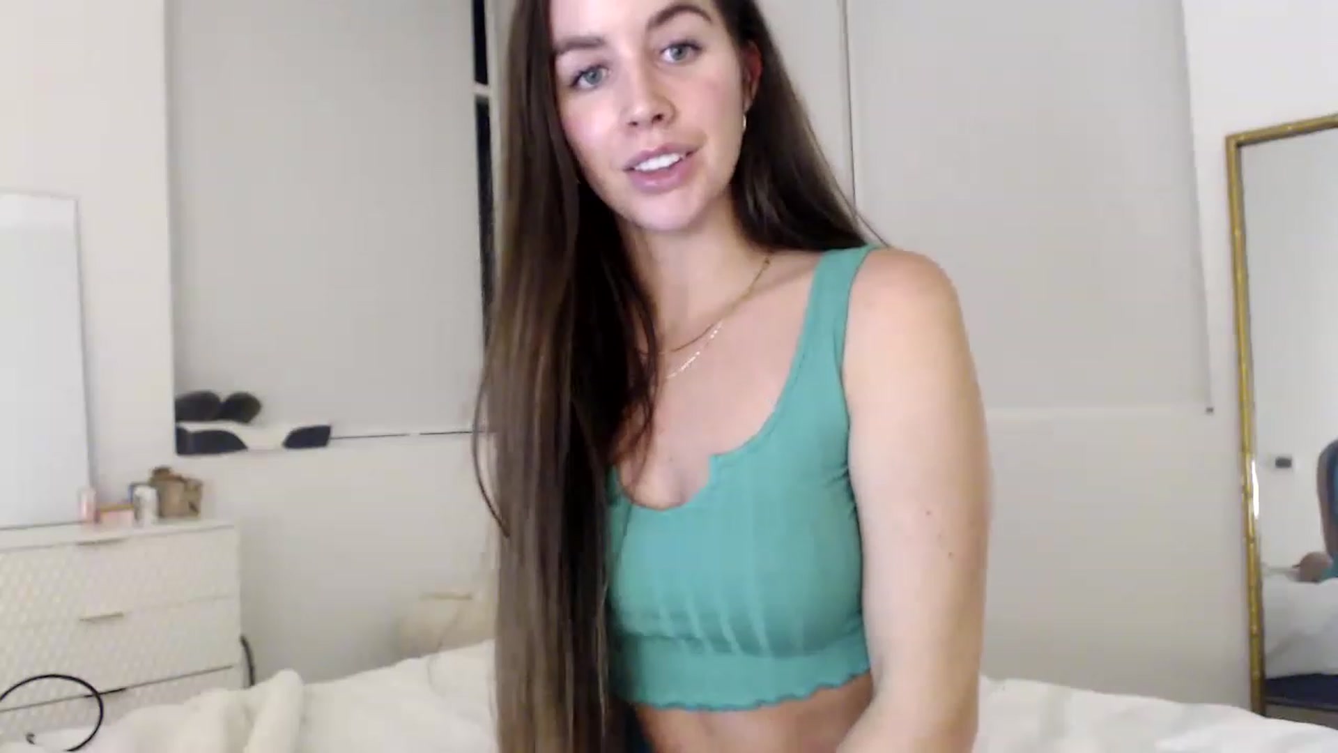 Gallery image thumbnail from Kayla_x's myfreecams stream on, 05/03/2023, 16:54 image 20 of 20