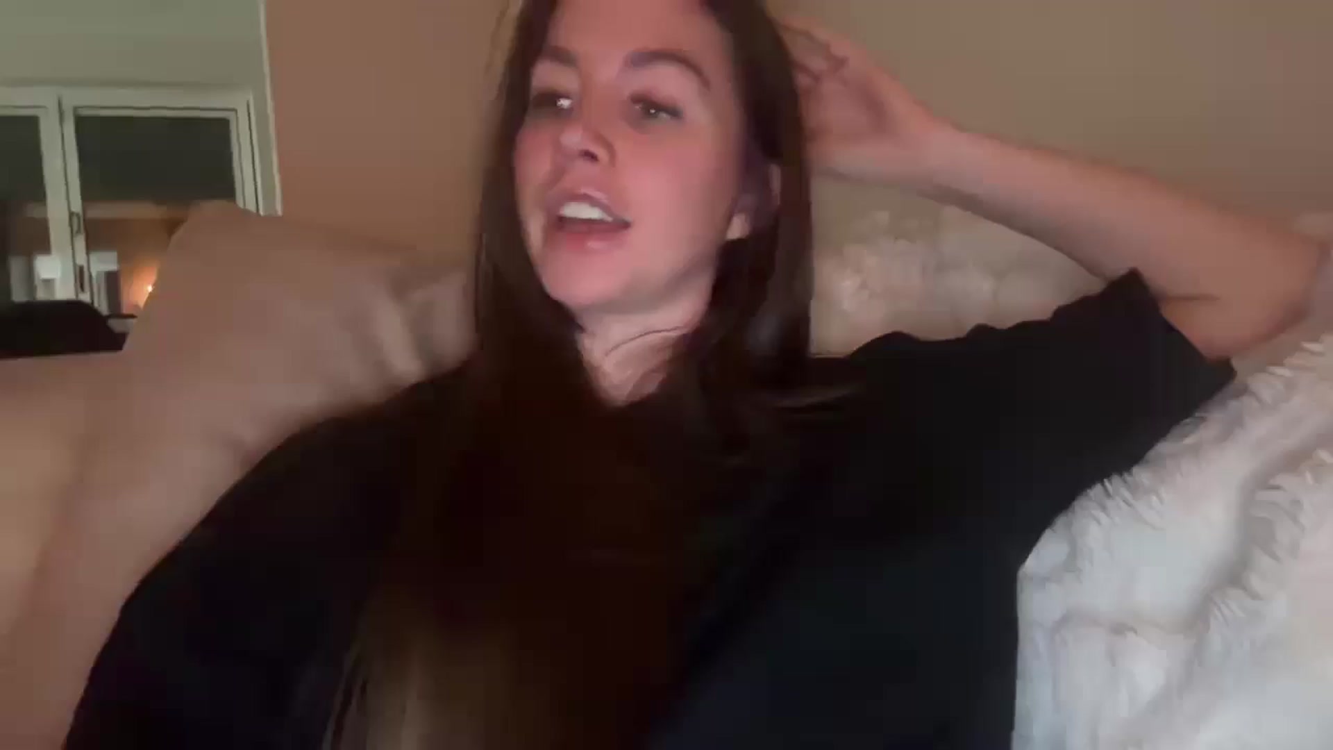 Gallery image thumbnail from Kayla_x's myfreecams stream on, 12/18/2024, 23:03 image 4 of 20