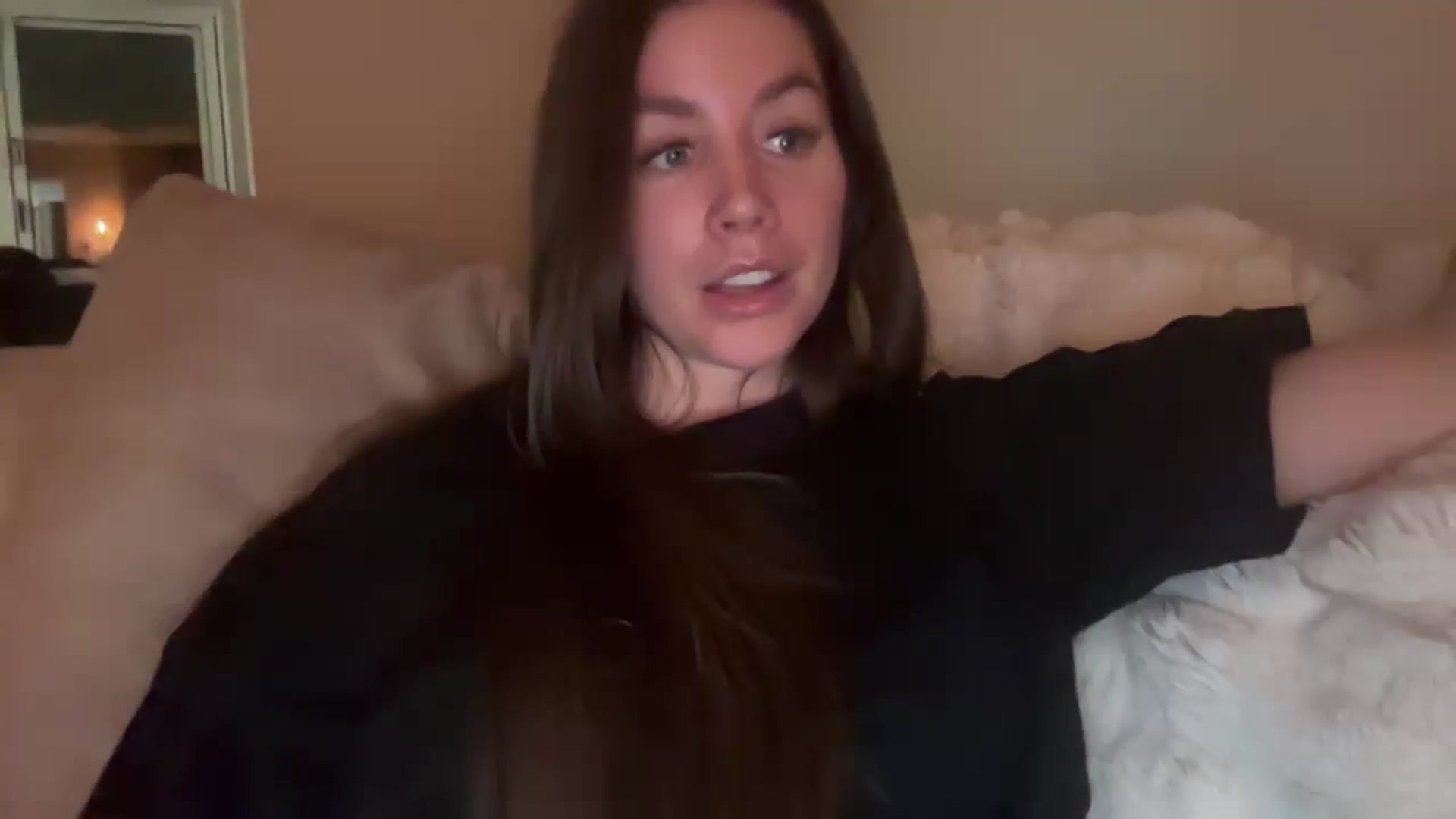 Gallery image thumbnail from Kayla_x's myfreecams stream on, 12/18/2024, 23:03 image 13 of 20