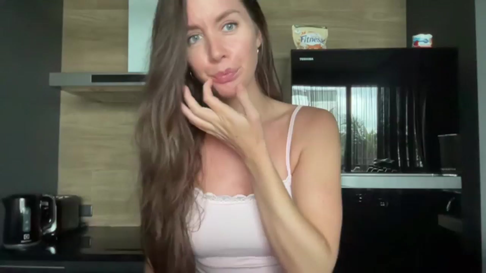 Gallery image thumbnail from Kayla_x's myfreecams stream on, 11/08/2025, 08:49 image 2 of 20