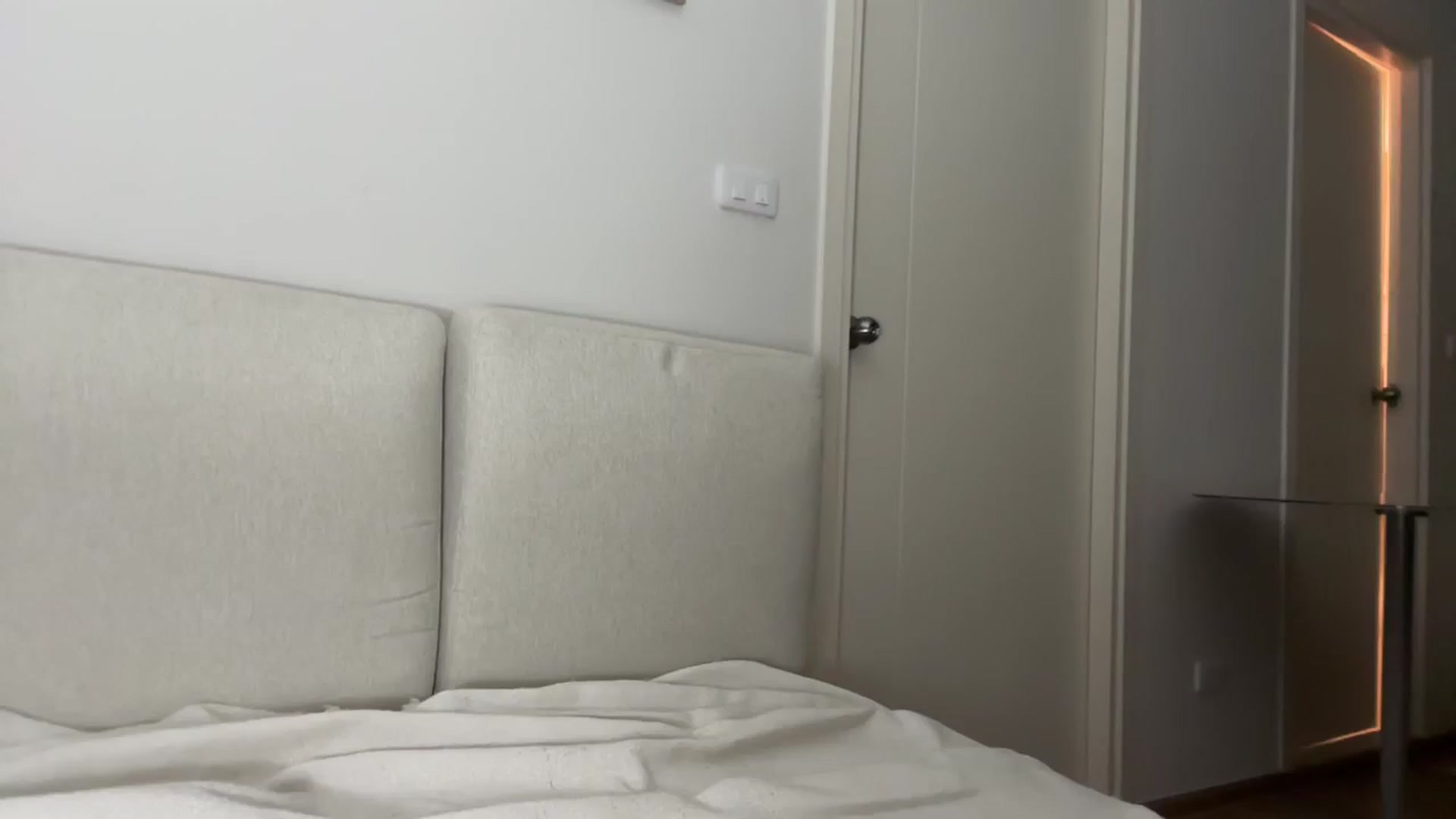 Gallery image thumbnail from Kayla_x's myfreecams stream on, 11/24/2025, 10:40 image 11 of 20