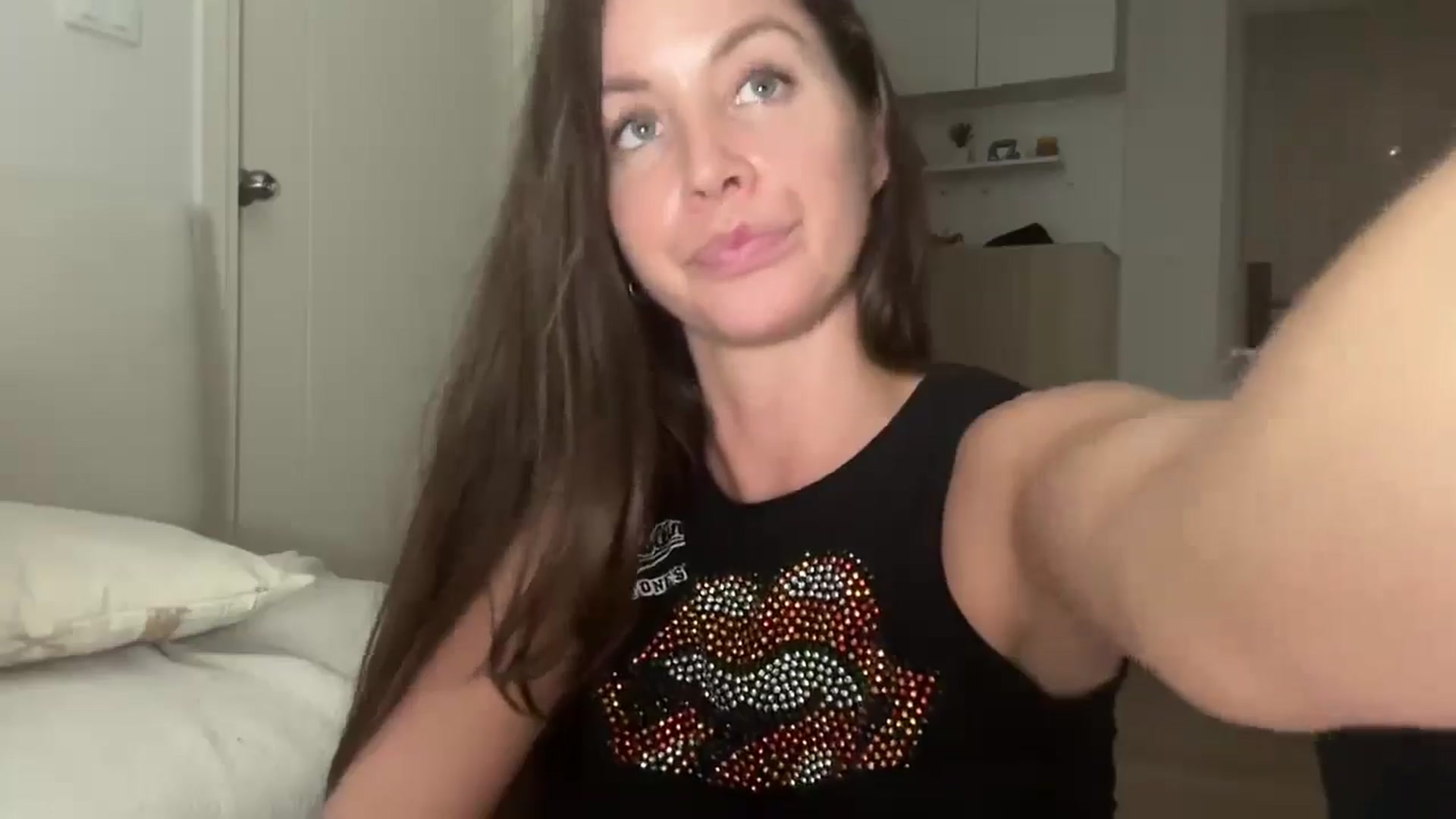 Gallery image thumbnail from Kayla_x's myfreecams stream on, 12/02/2025, 14:35 image 14 of 20