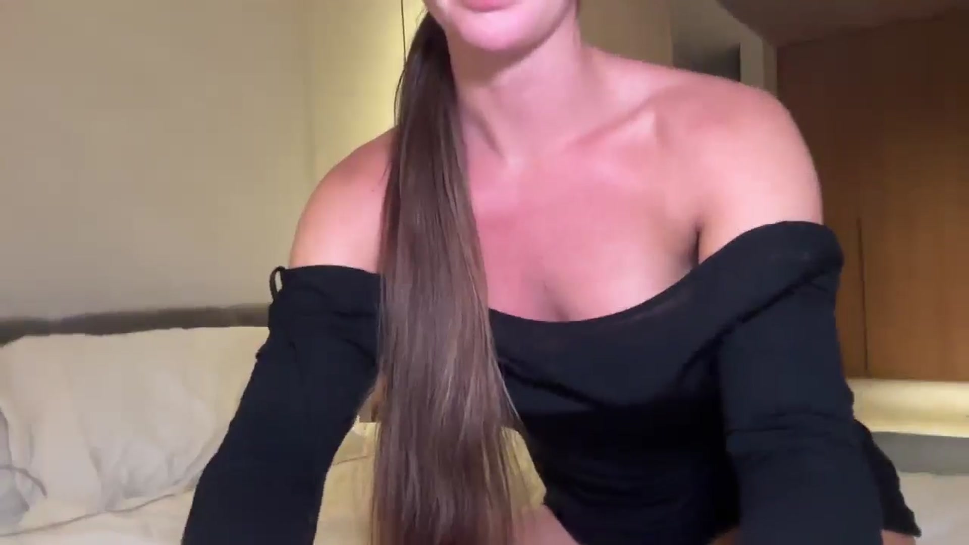 Gallery image thumbnail from Kayla_x's myfreecams stream on, 03/20/2026, 14:56 image 7 of 20