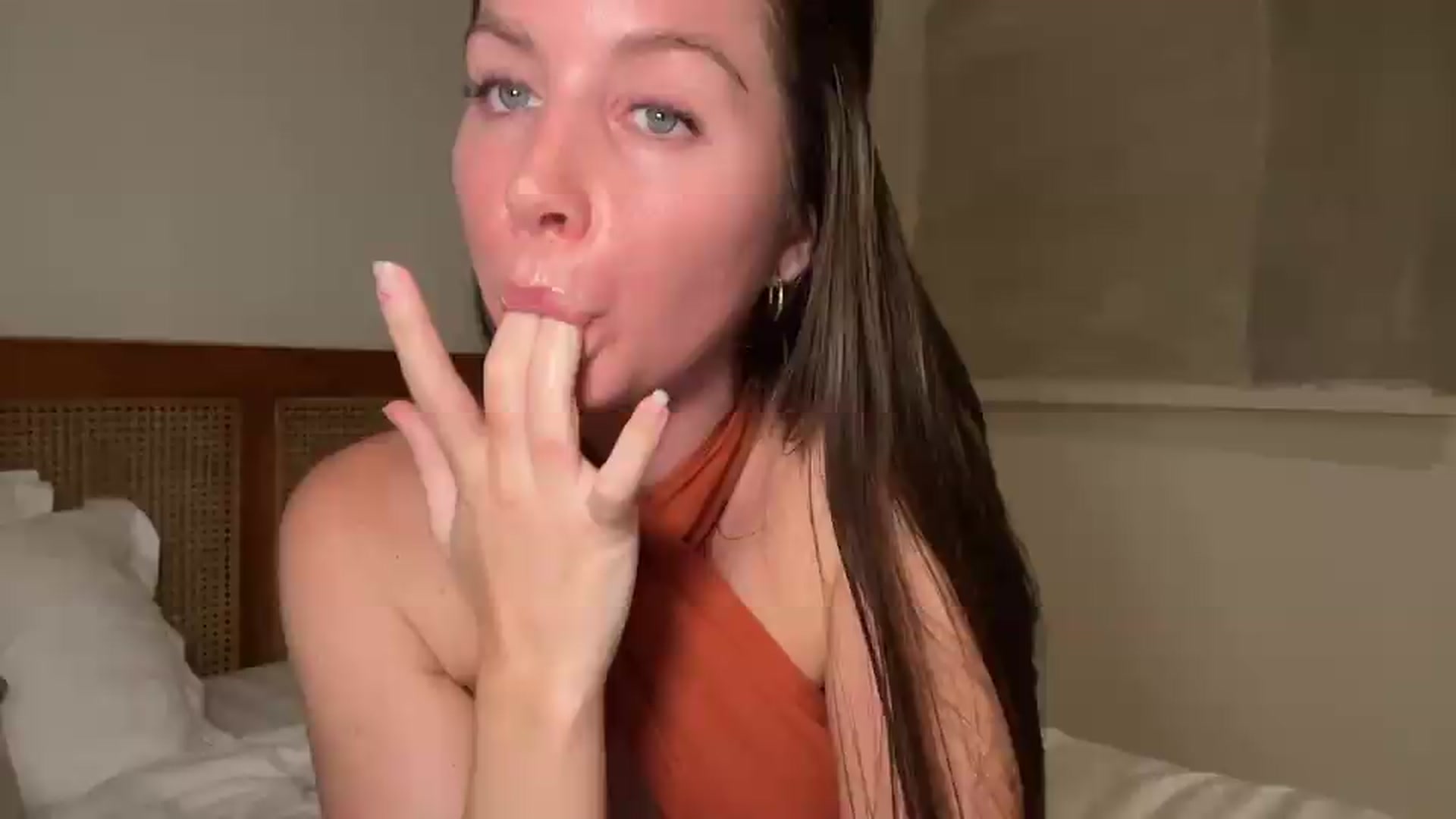 Gallery image thumbnail from Kayla_x's myfreecams stream on, 09/22/2026, 10:50 image 11 of 20