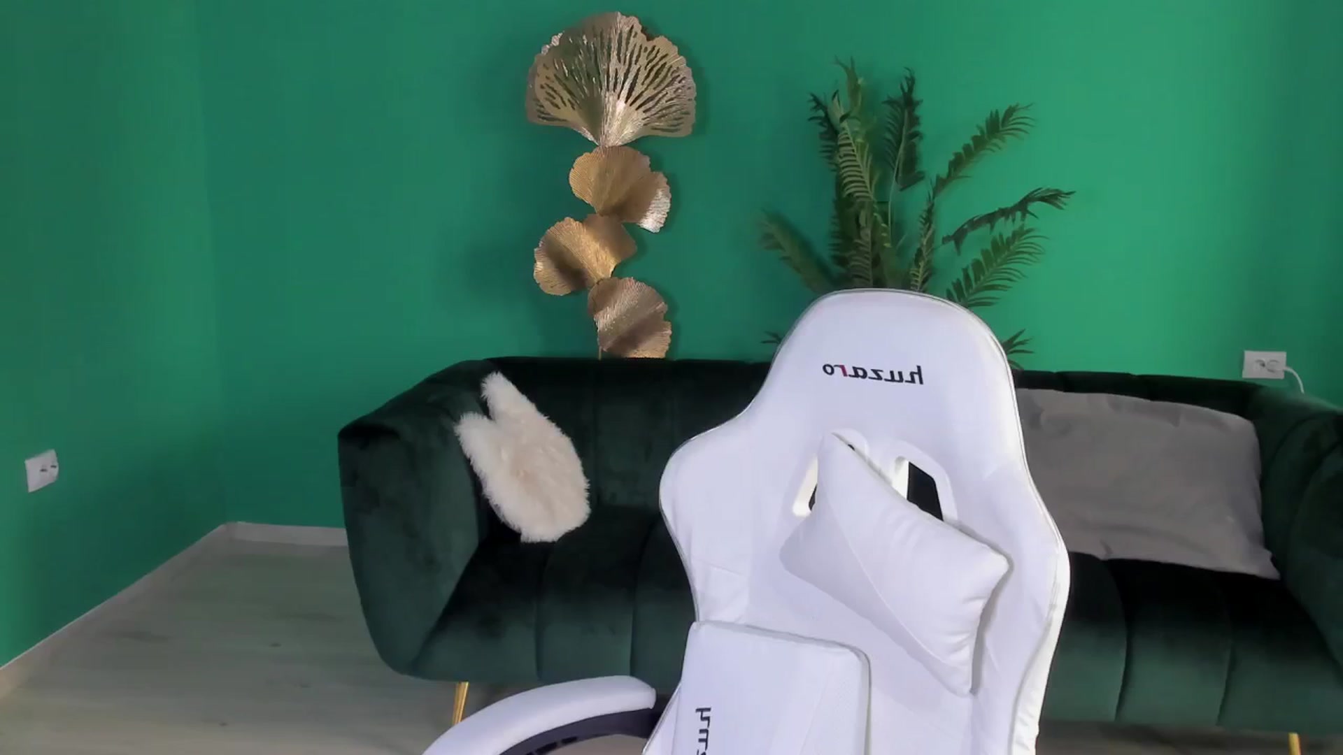 Gallery image thumbnail from Kaylalaine's myfreecams stream on, 05/12/2024, 11:35 image 11 of 20