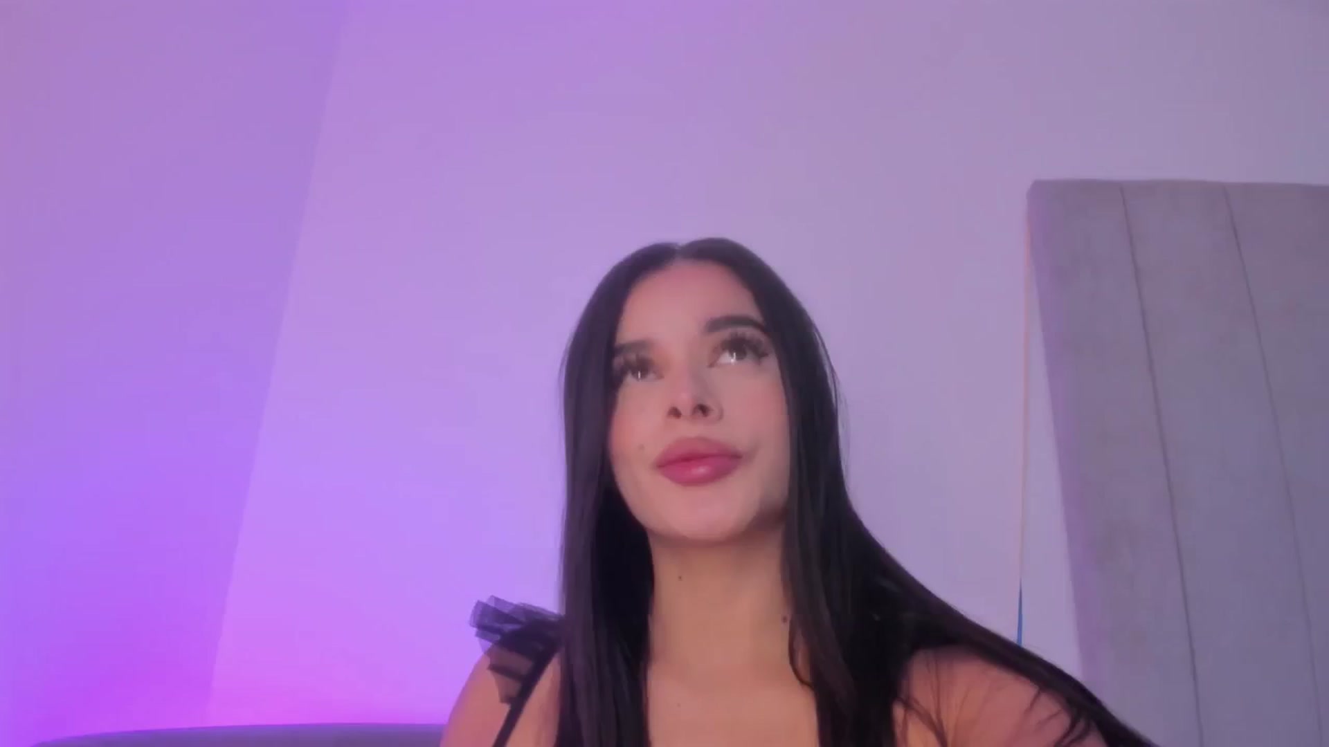 Gallery image thumbnail from Kaylarossi_'s myfreecams stream on, 07/05/2025, 21:07 image 19 of 20