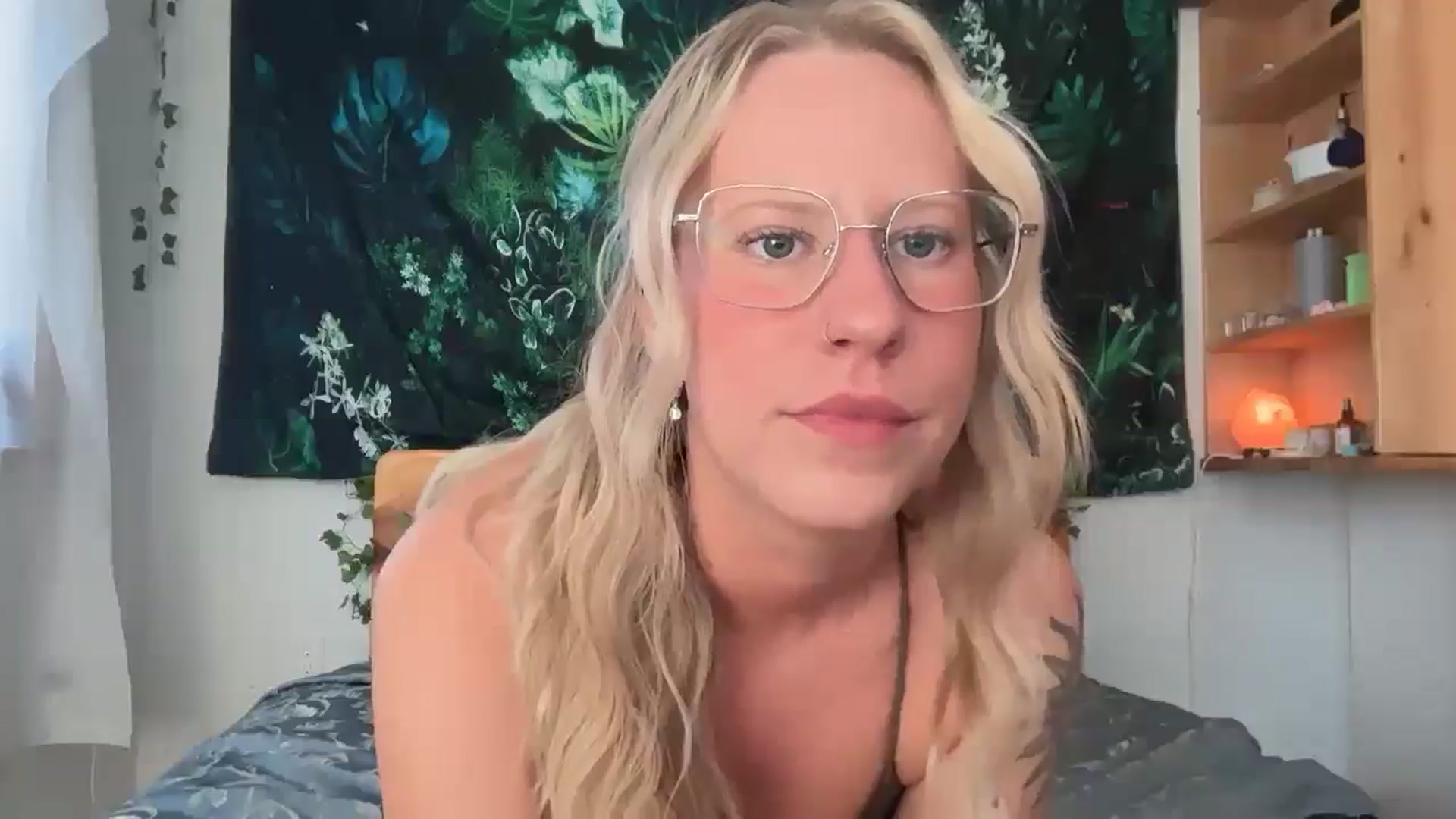 Gallery image thumbnail from KayleighSky's myfreecams stream on, 05/05/2026, 21:17 image 13 of 20