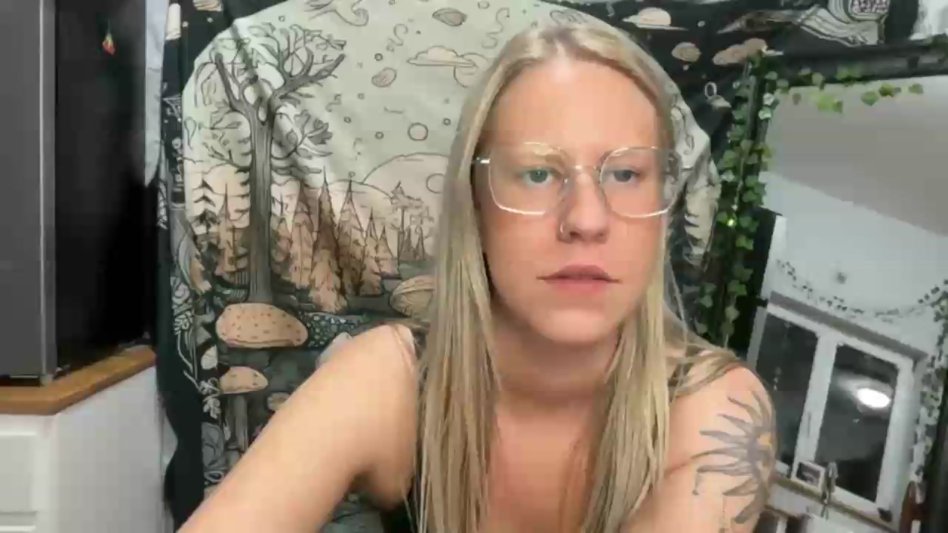 Gallery image thumbnail from KayleighSky's myfreecams stream on, 06/03/2026, 03:40 image 11 of 20