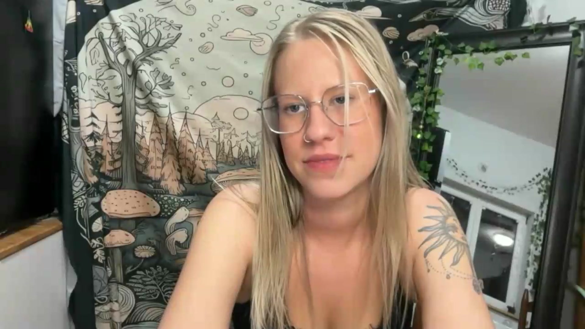 Gallery image thumbnail from KayleighSky's myfreecams stream on, 06/03/2026, 03:40 image 14 of 20