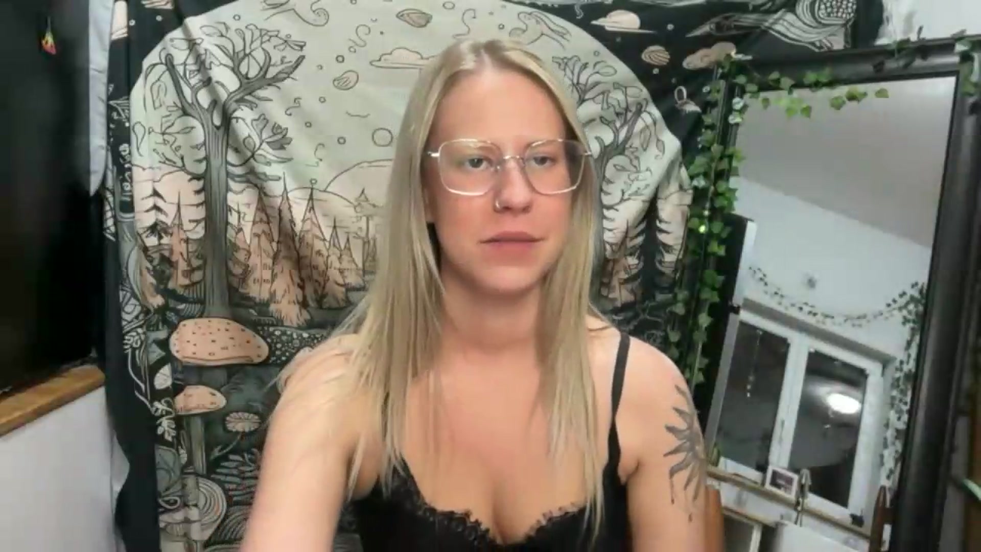 Gallery image thumbnail from KayleighSky's myfreecams stream on, 06/03/2026, 03:40 image 12 of 20