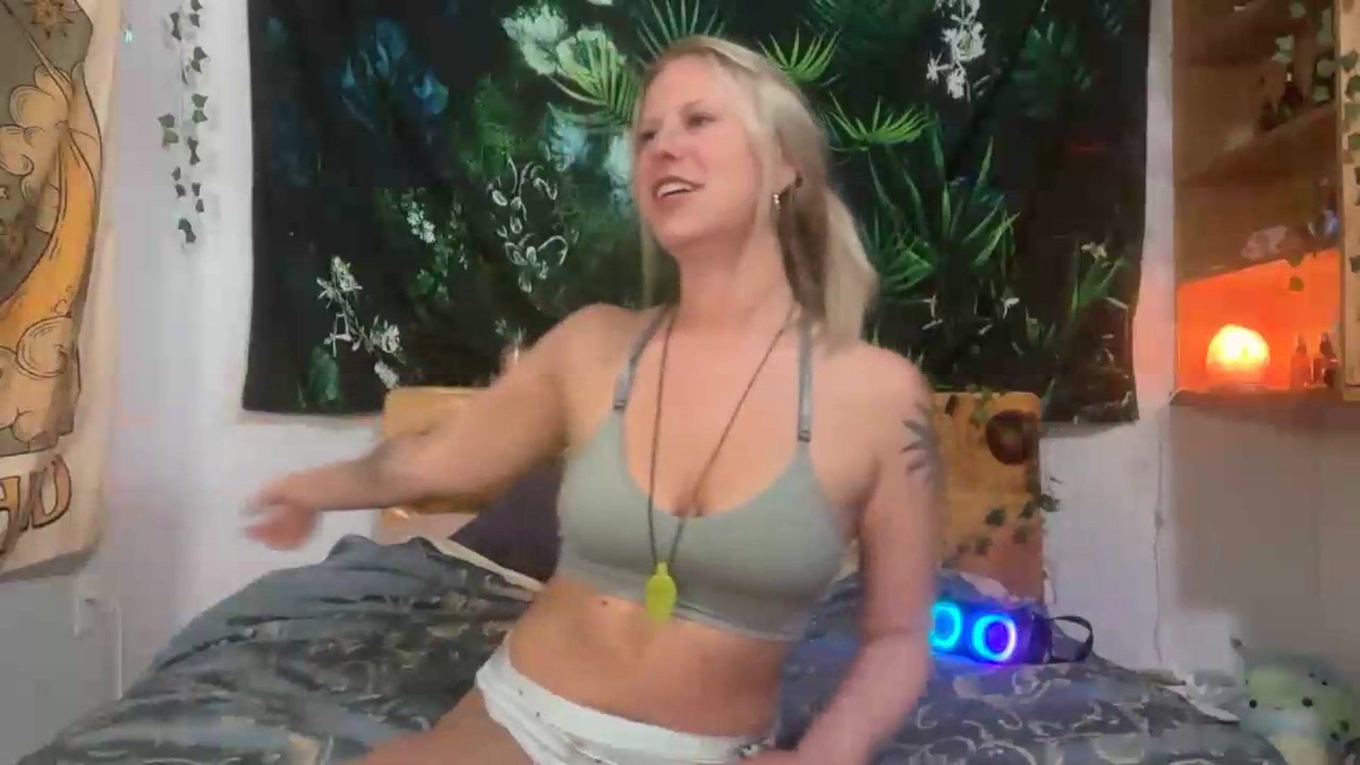 Gallery image thumbnail from KayleighSky's myfreecams stream on, 06/20/2026, 05:23 image 4 of 20