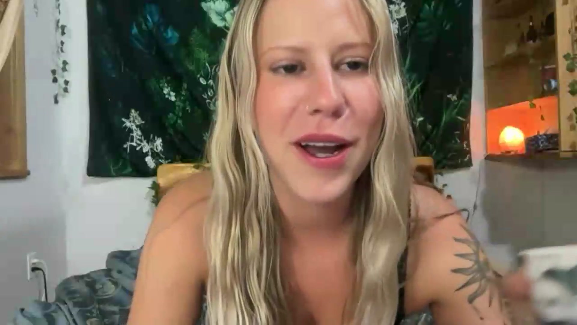 Gallery image thumbnail from KayleighSky's myfreecams stream on, 07/03/2026, 06:18 image 16 of 20
