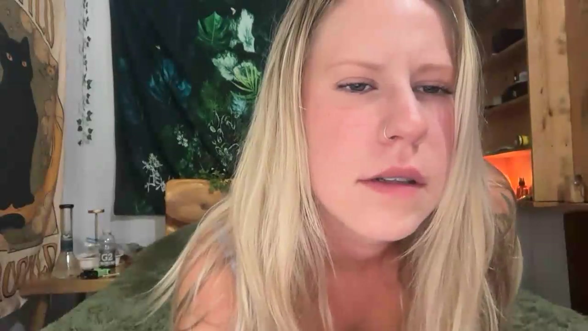 Gallery image thumbnail from KayleighSky's myfreecams stream on, 08/18/2026, 23:06 image 13 of 20