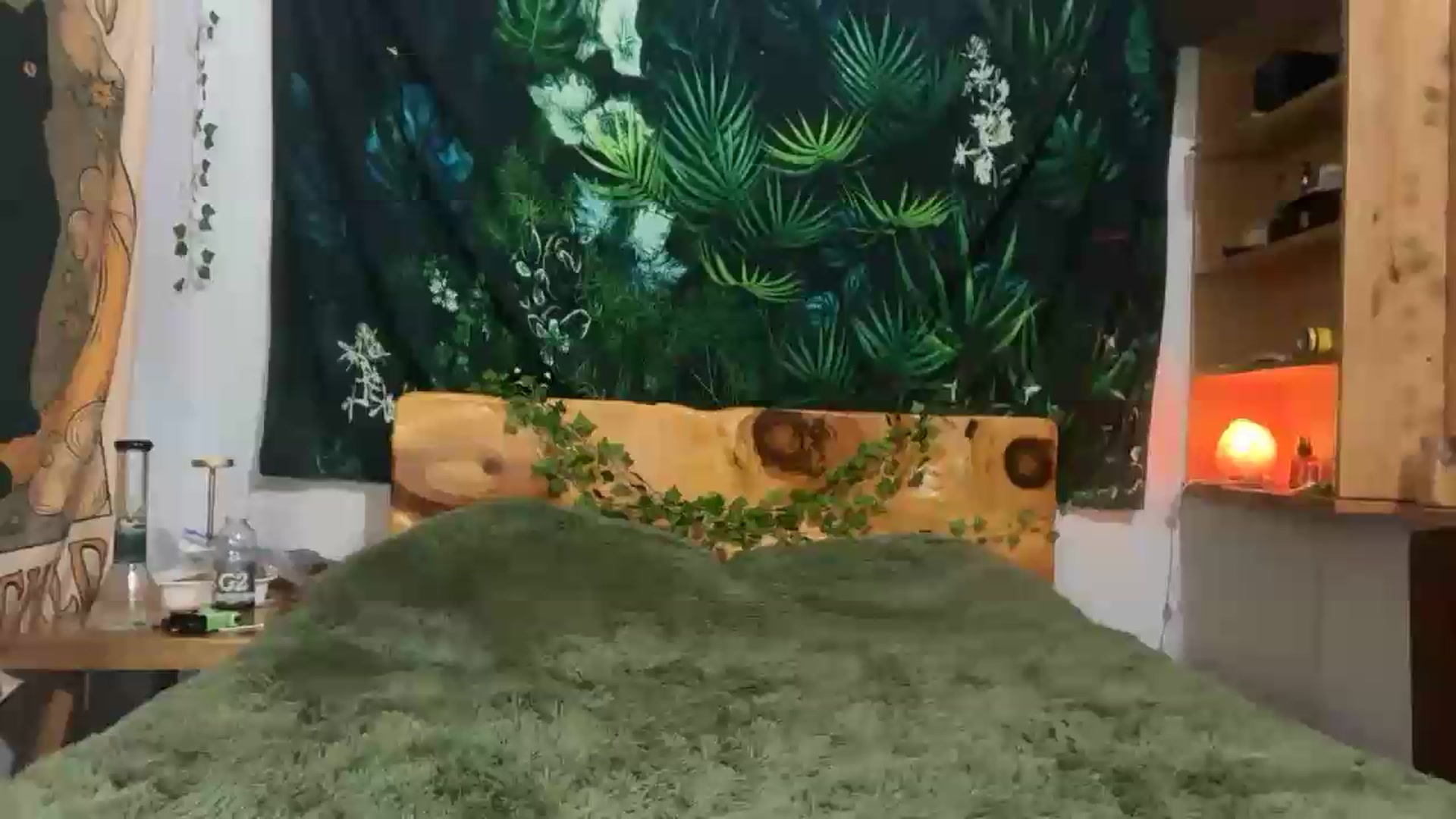 Gallery image thumbnail from KayleighSky's myfreecams stream on, 08/19/2026, 24:05 image 1 of 20