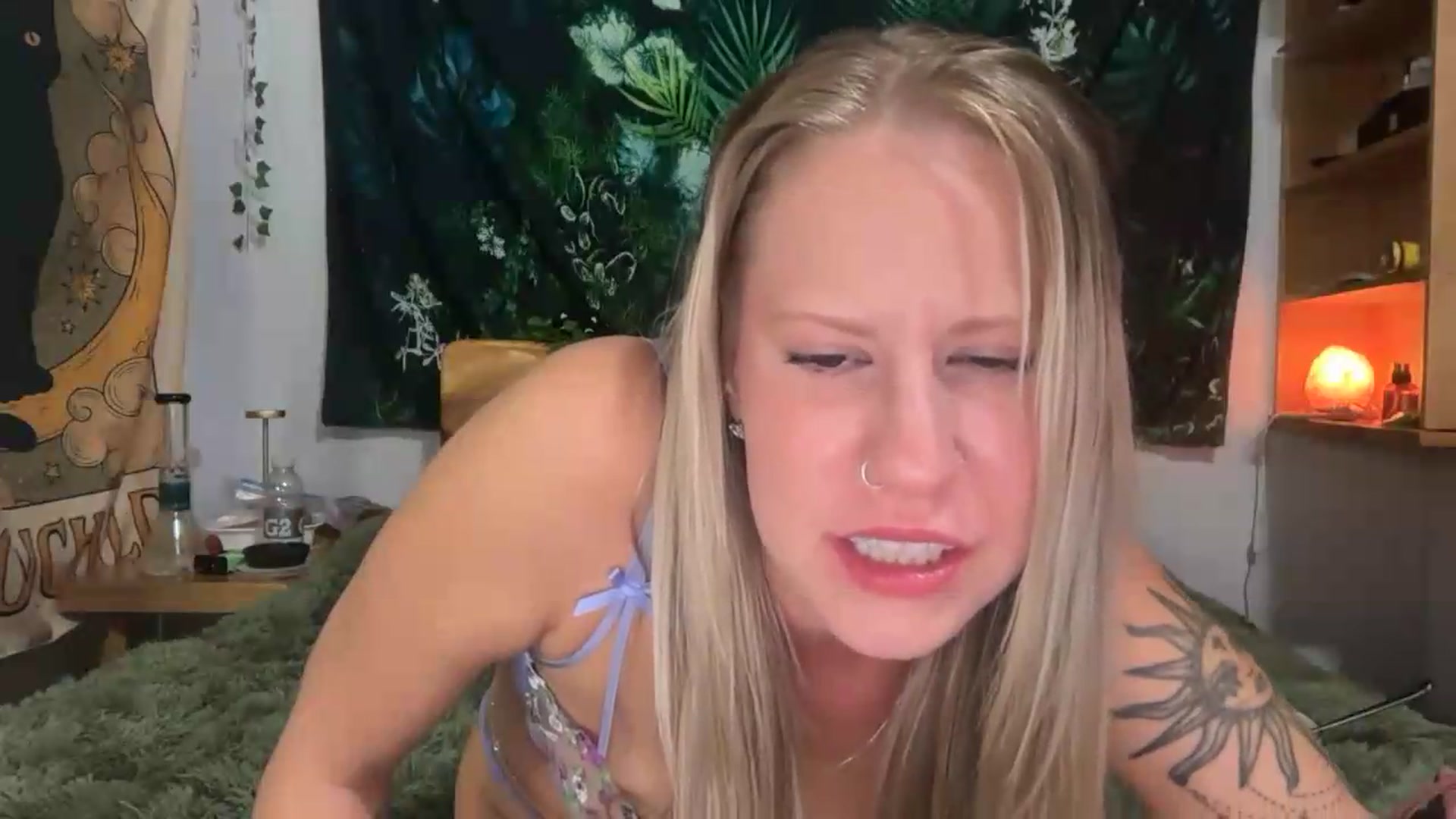 Gallery image thumbnail from KayleighSky's myfreecams stream on, 08/19/2026, 02:18 image 8 of 20