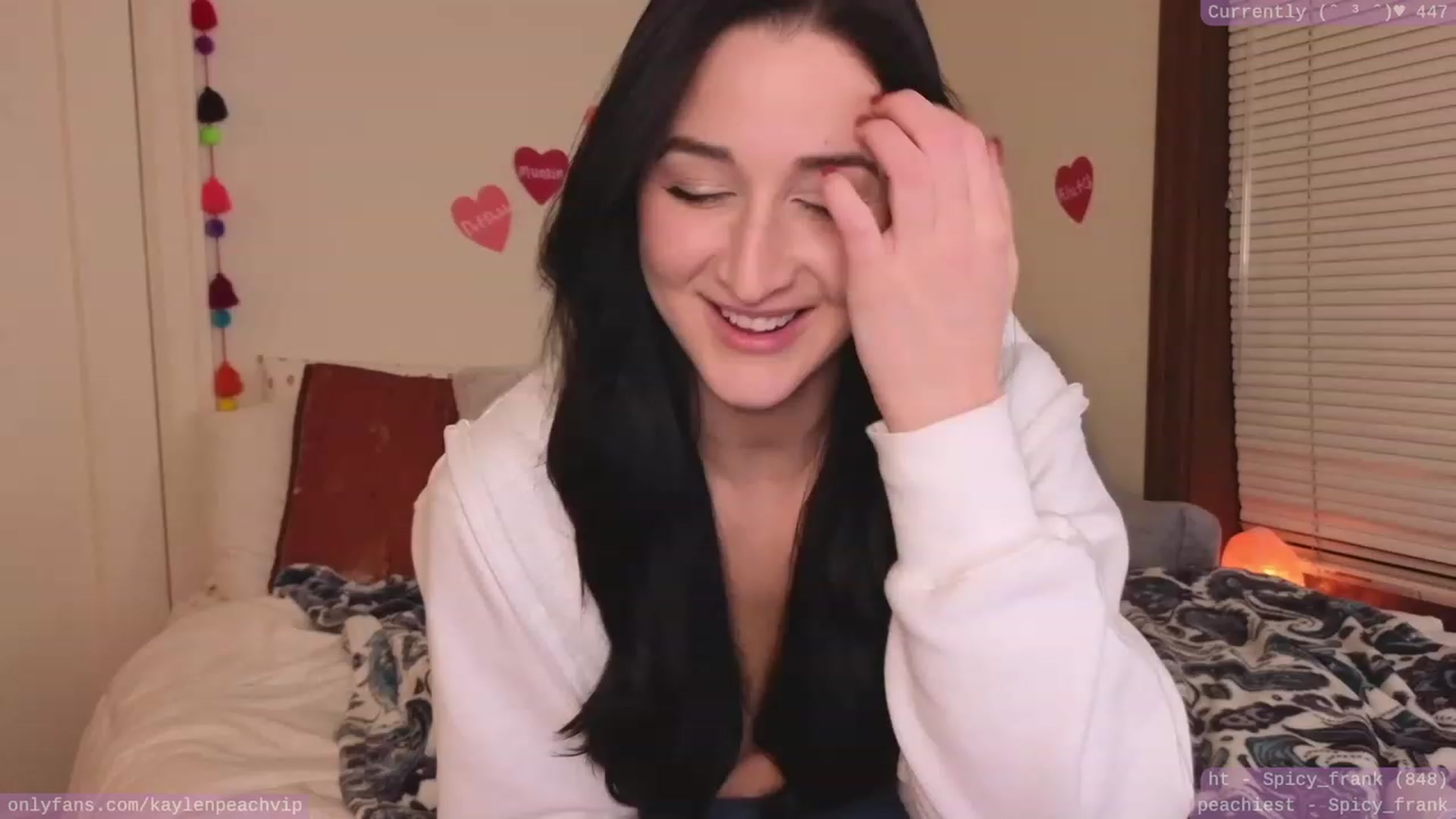 Gallery image thumbnail from KaylenPeach's myfreecams stream on, 02/01/2023, 03:47 image 12 of 20